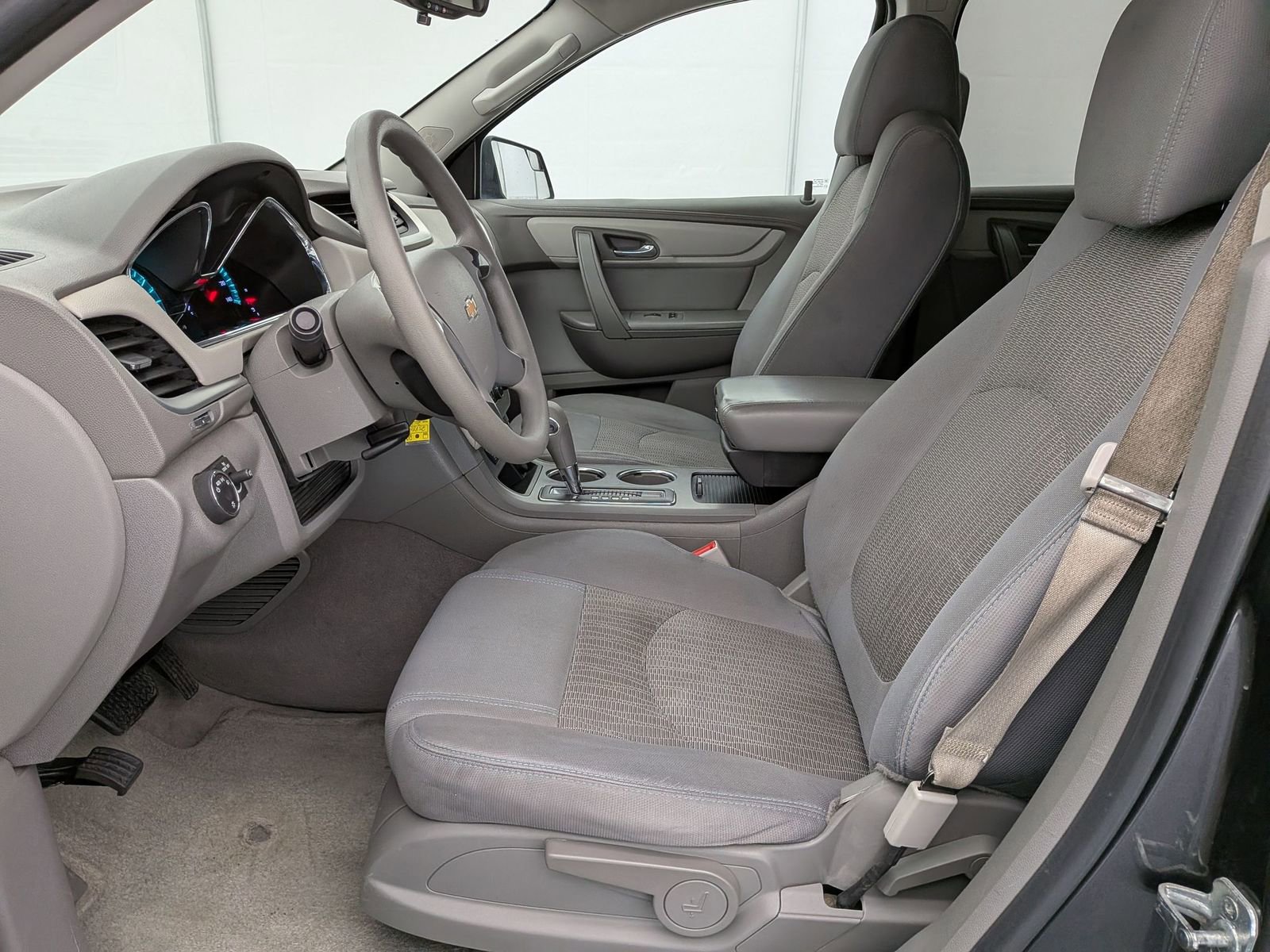 Thumbnail: 2013 Chevrolet Traverse - 16