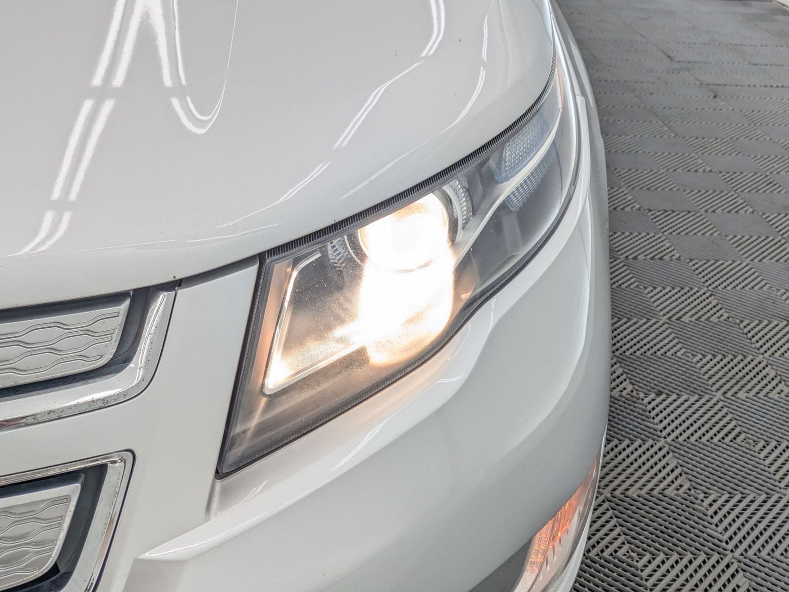 Thumbnail: 2015 Chevrolet Volt - 10