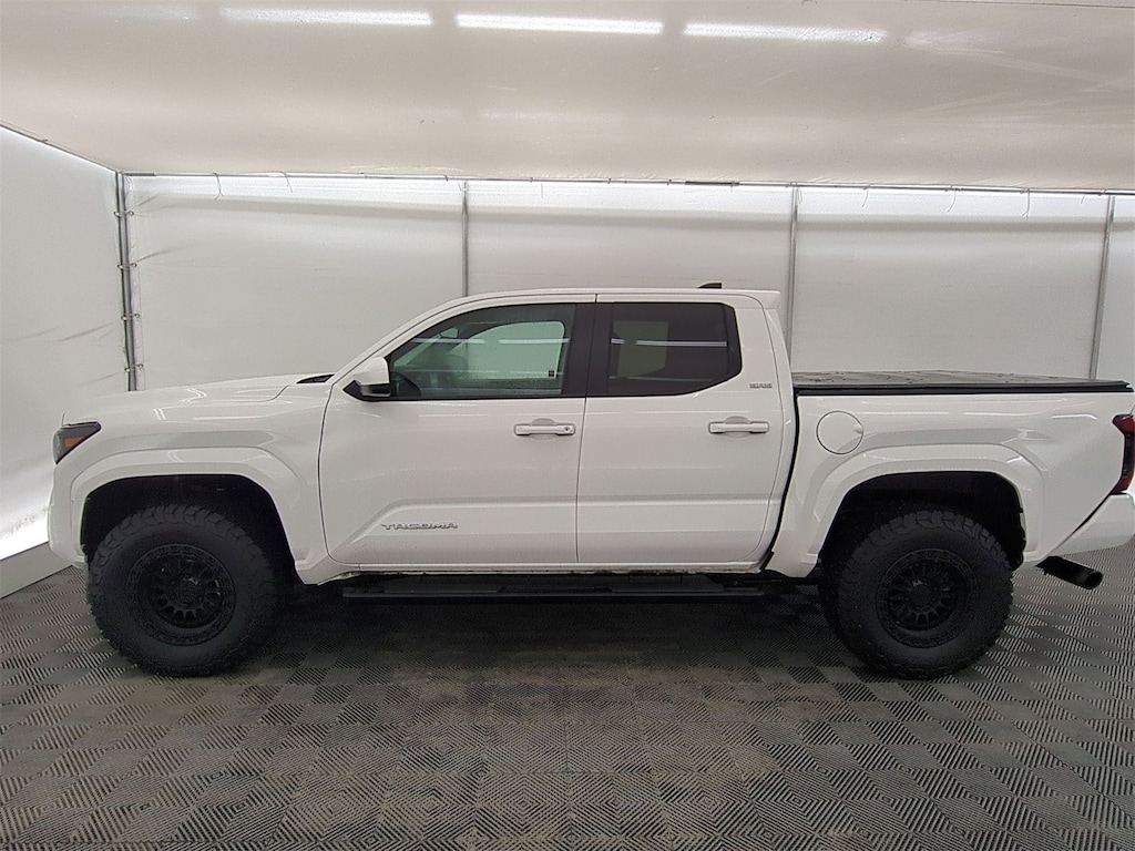 Used 2025 Toyota Tacoma 4WD SR