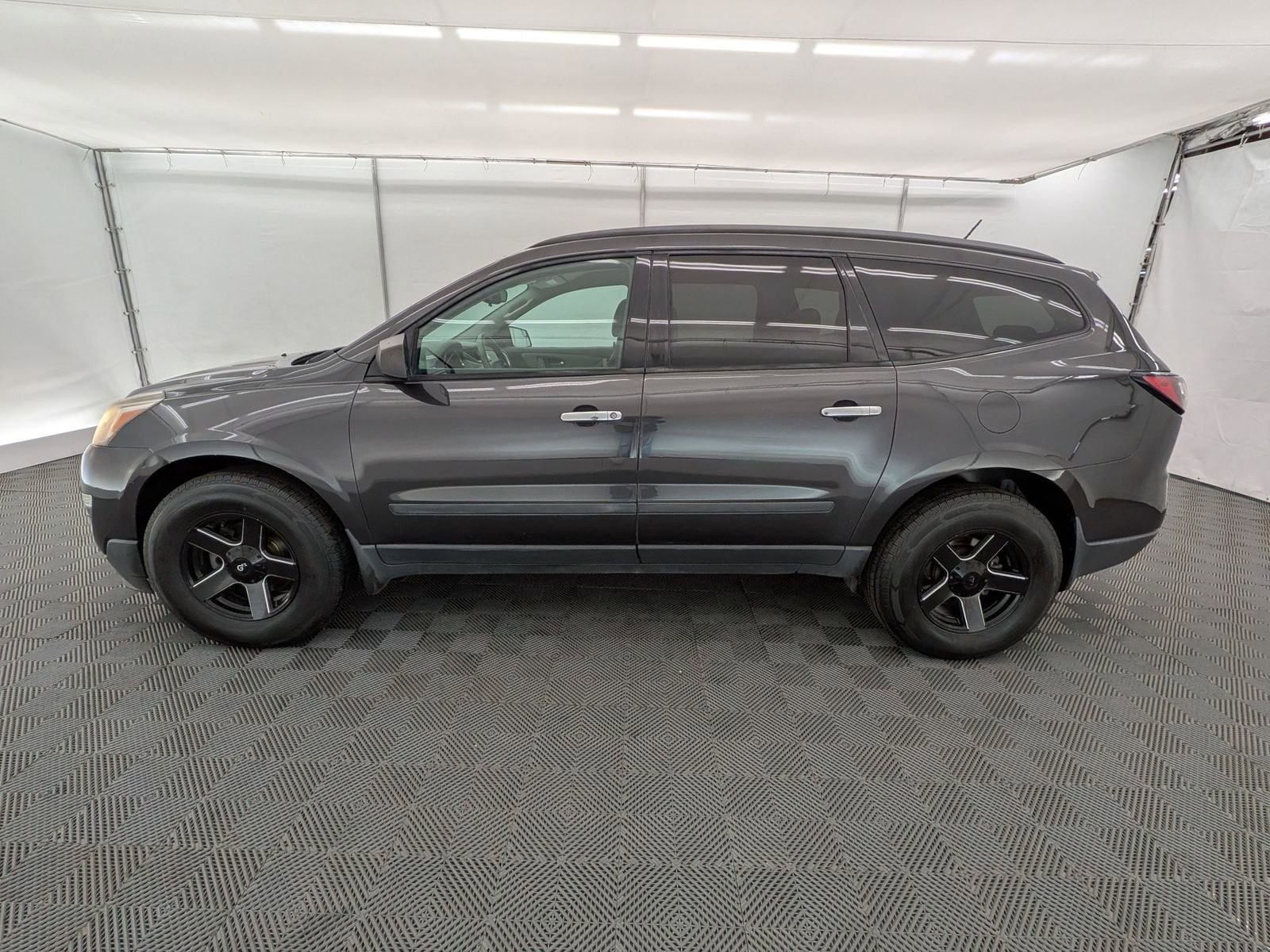 Thumbnail: 2013 Chevrolet Traverse - 3