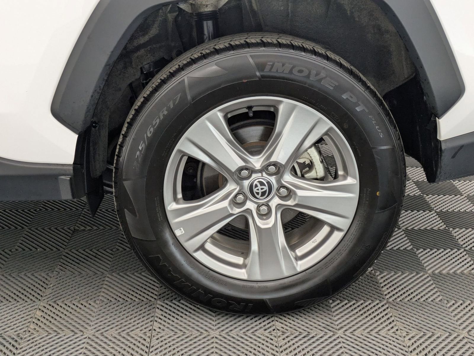 Thumbnail: 2024 Toyota RAV4 - 14