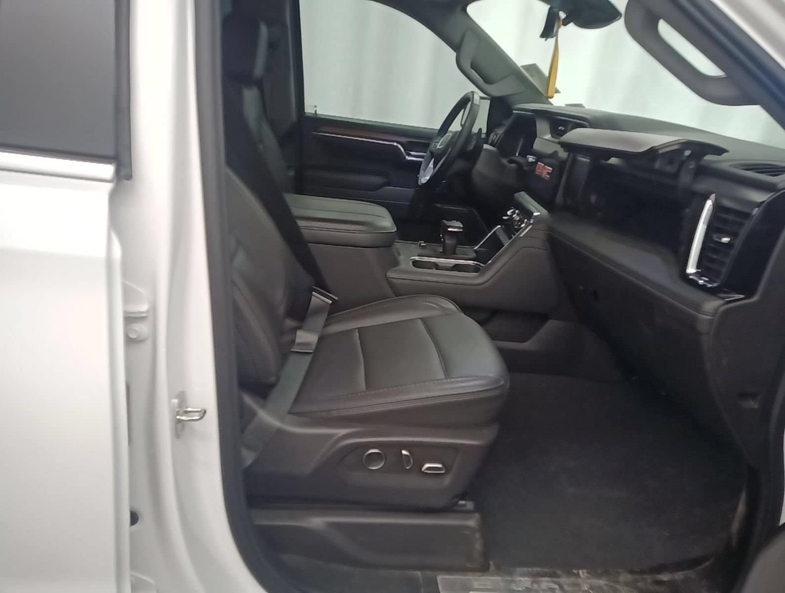 Thumbnail: 2024 GMC Sierra 1500 - 5