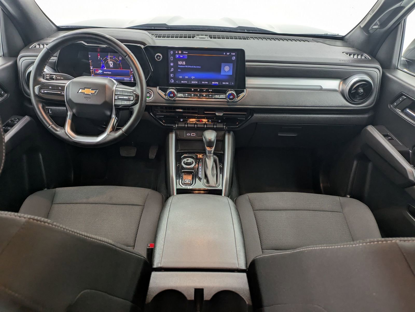 Thumbnail: 2023 Chevrolet Colorado - 18