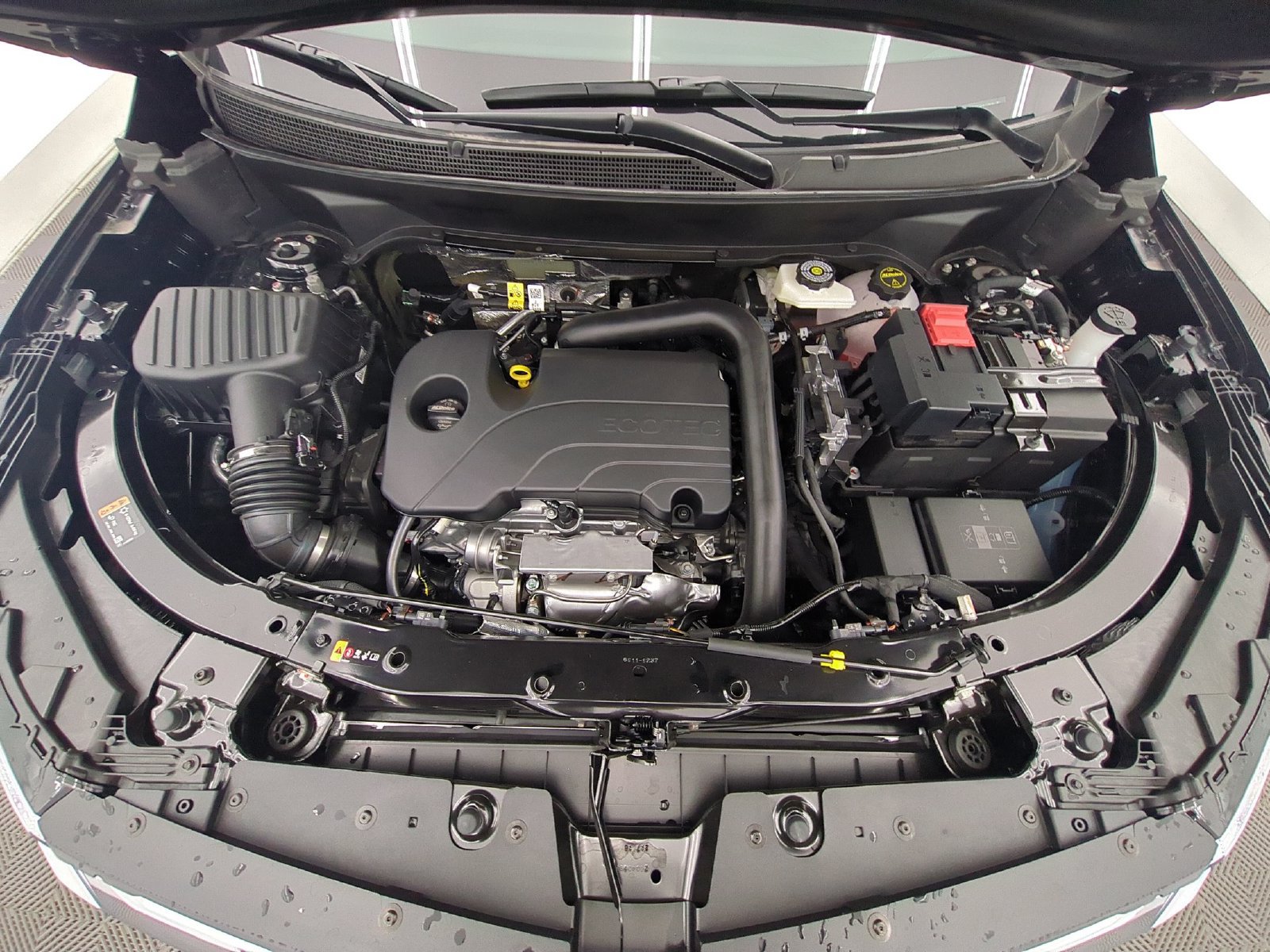 2027 Chevrolet Equinox LT - Photo 13