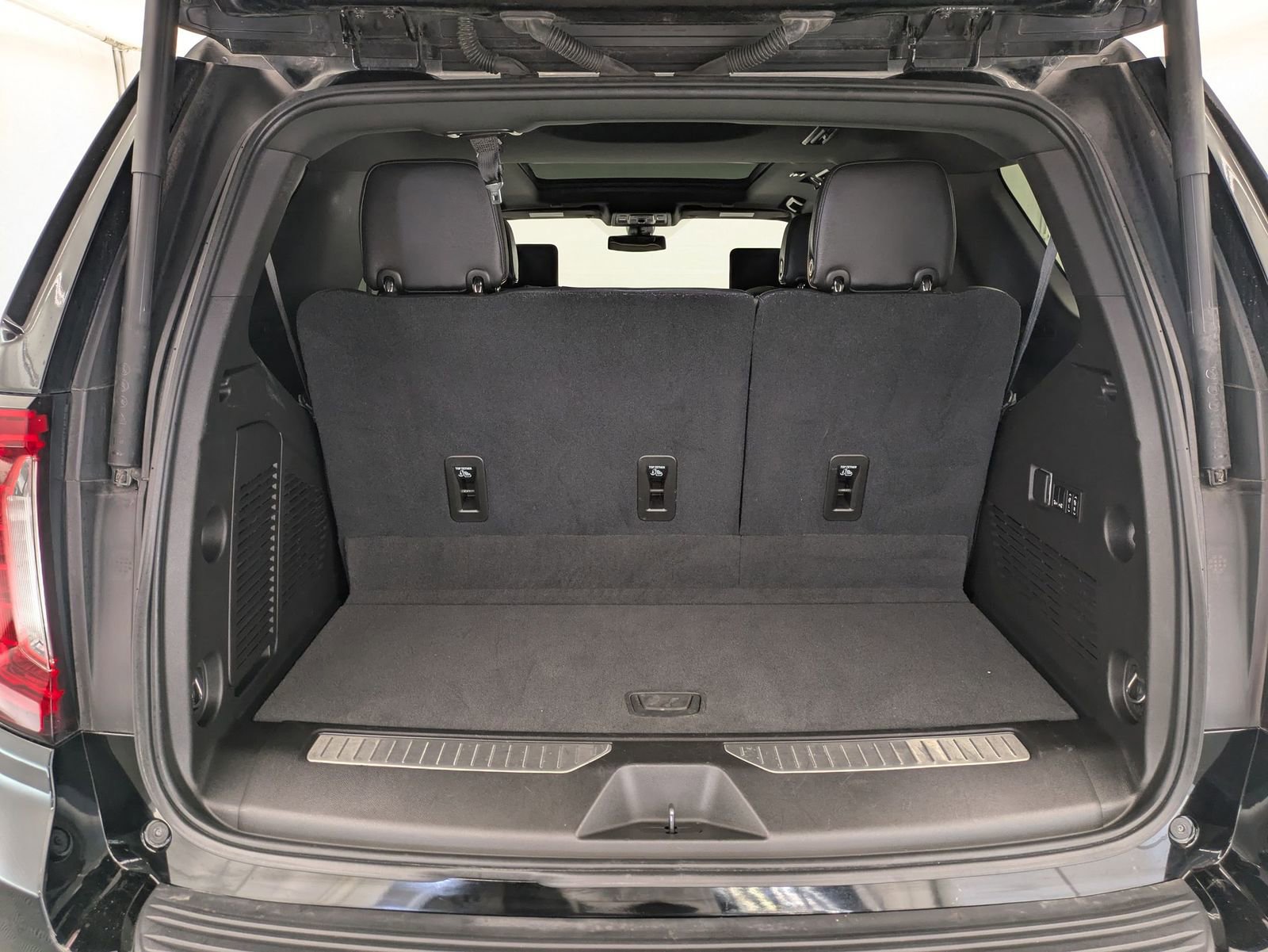 Thumbnail: 2021 GMC Yukon - 34