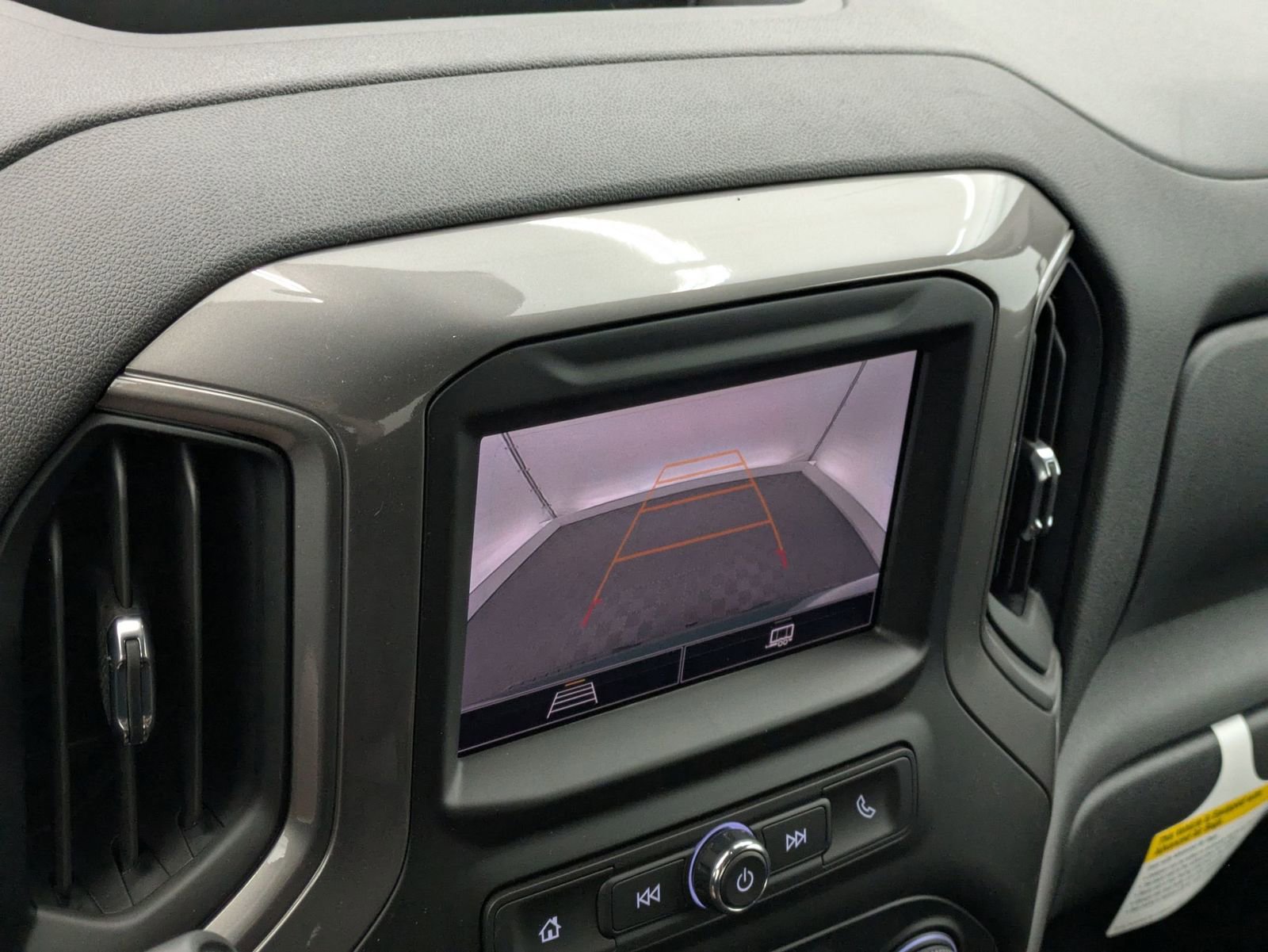 Thumbnail: 2026 Chevrolet Silverado 1500 - 29