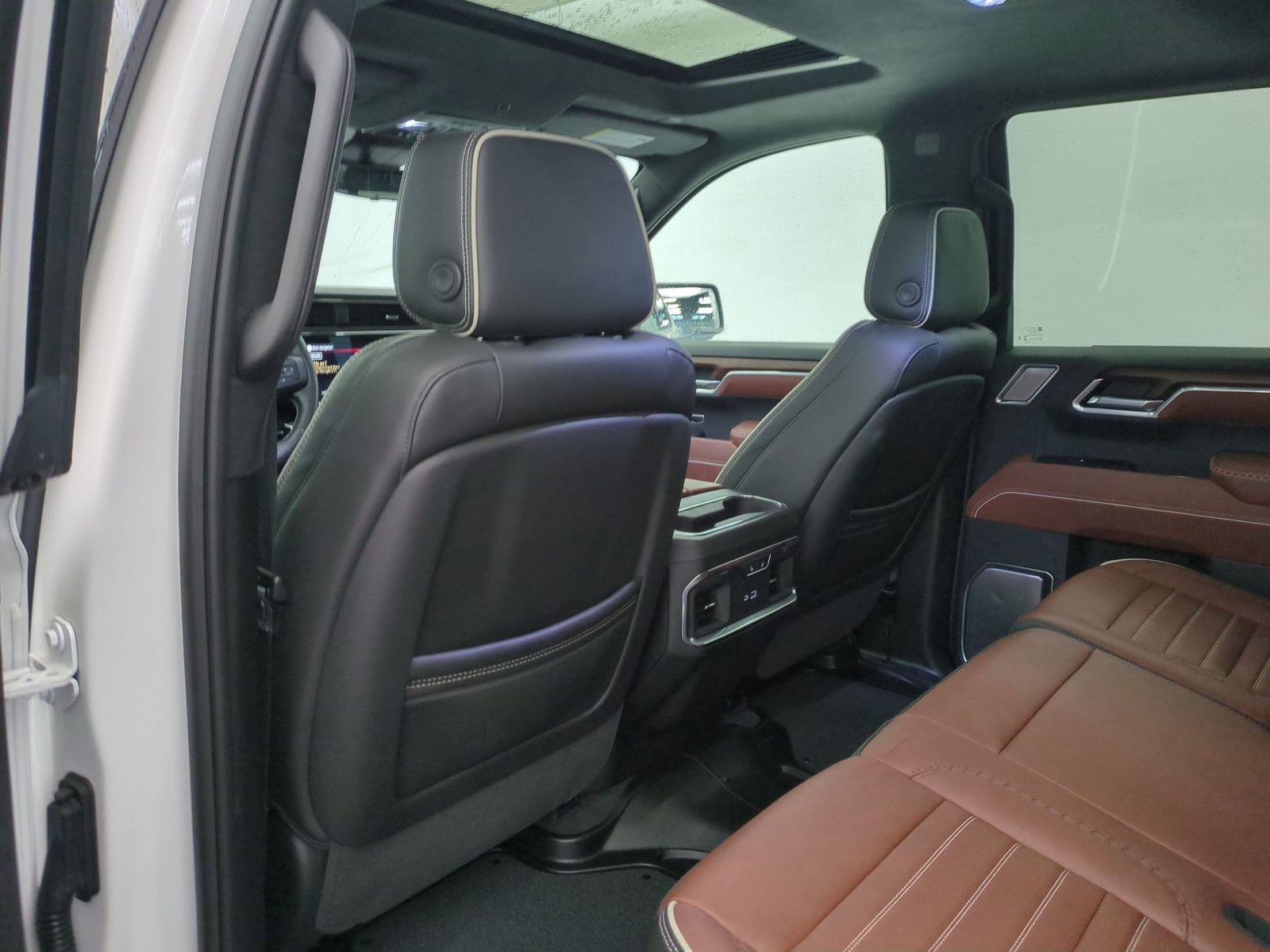 Thumbnail: 2025 GMC Sierra 1500 - 17