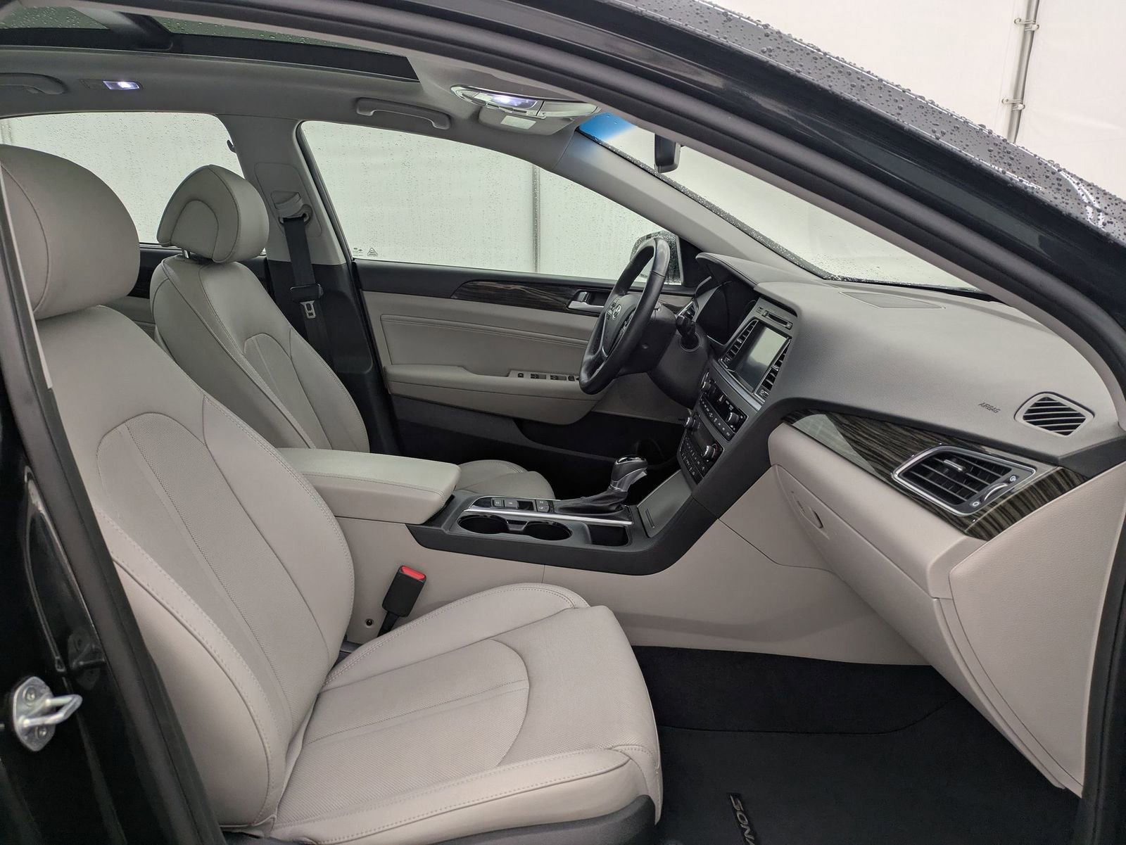 Thumbnail: 2016 Hyundai Sonata - 23