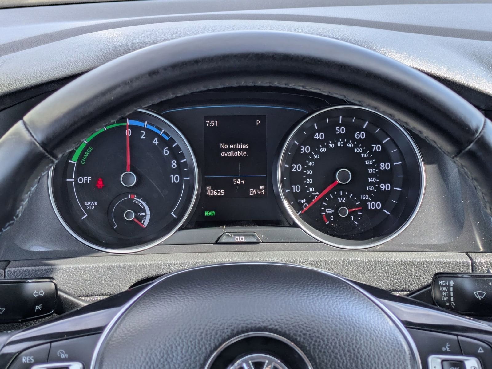 Thumbnail: 2019 Volkswagen e-Golf - 31