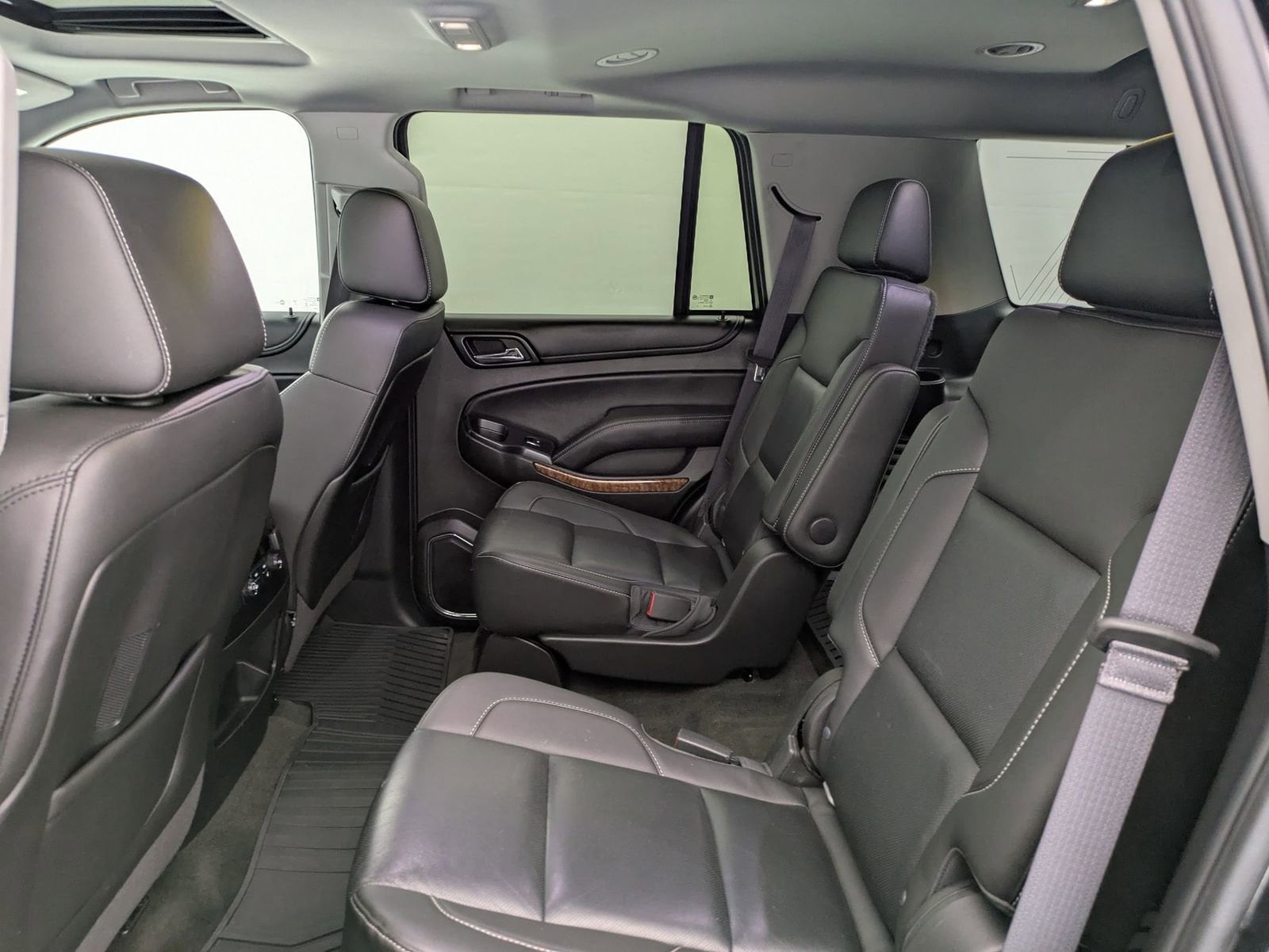 Thumbnail: 2016 Chevrolet Tahoe - 21