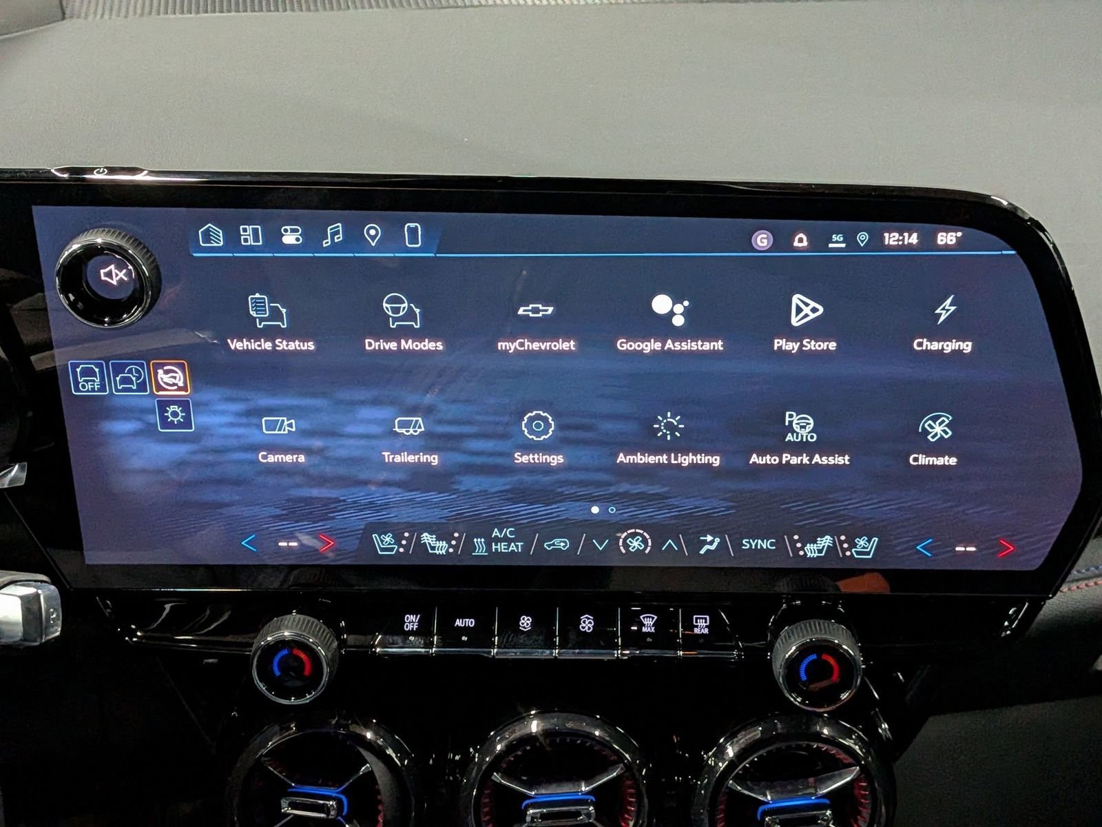 Thumbnail: 2026 Chevrolet Blazer EV - 28