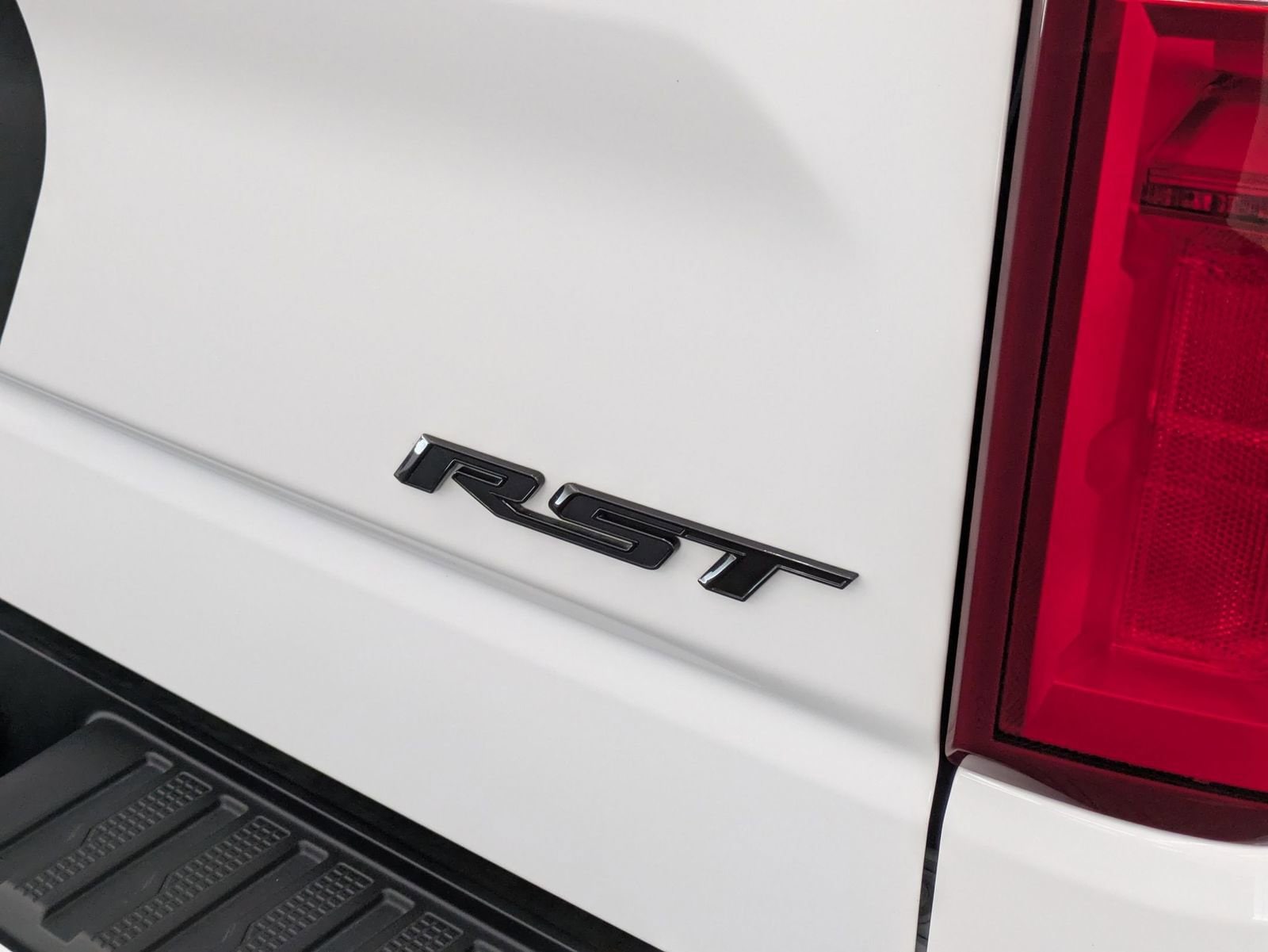 Thumbnail: 2025 Chevrolet Silverado 1500 - 14