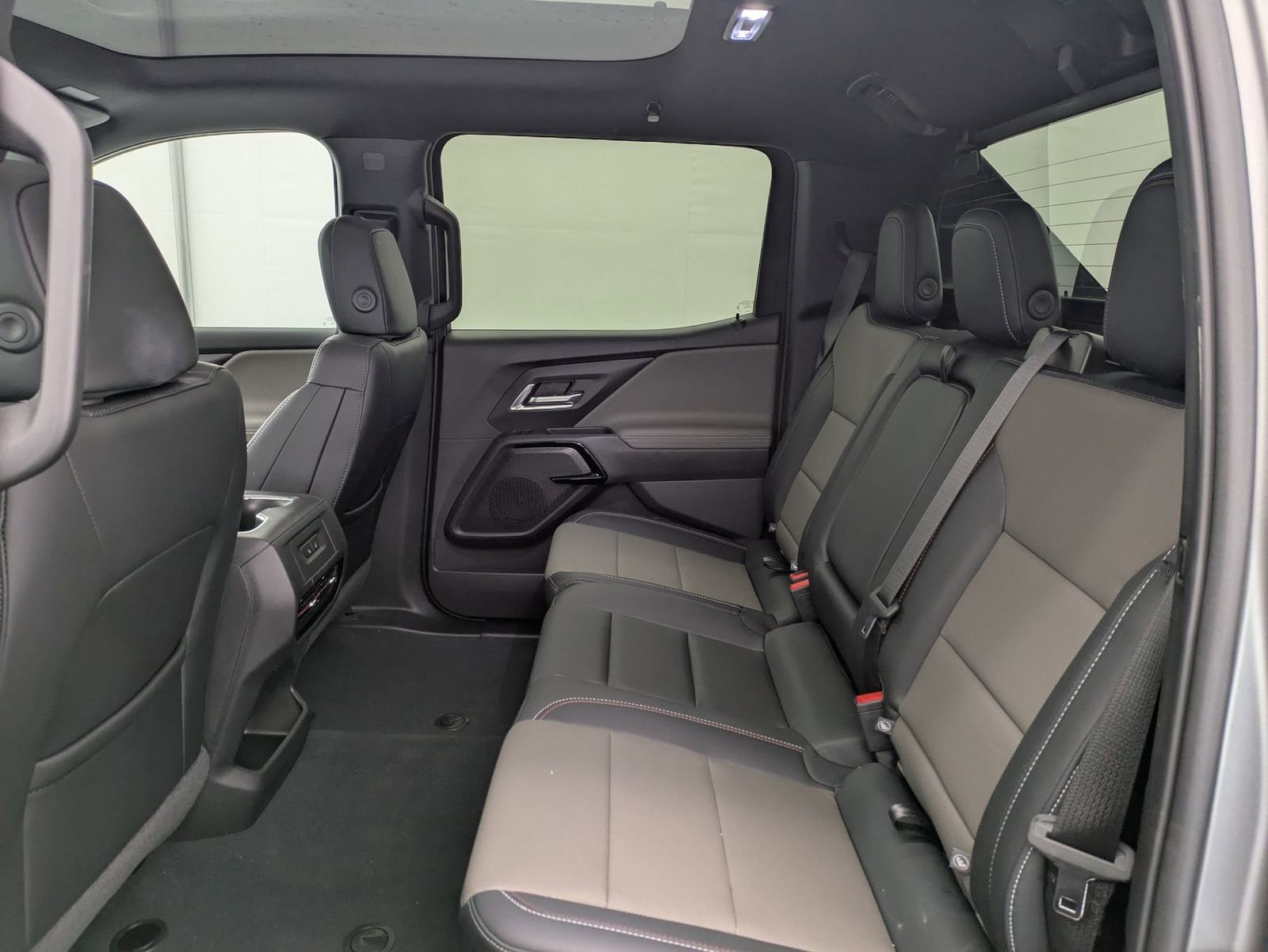 Thumbnail: 2026 Chevrolet Silverado EV - 21