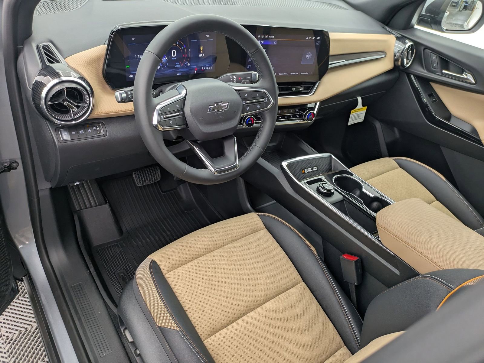 Thumbnail: 2026 Chevrolet Equinox - 2