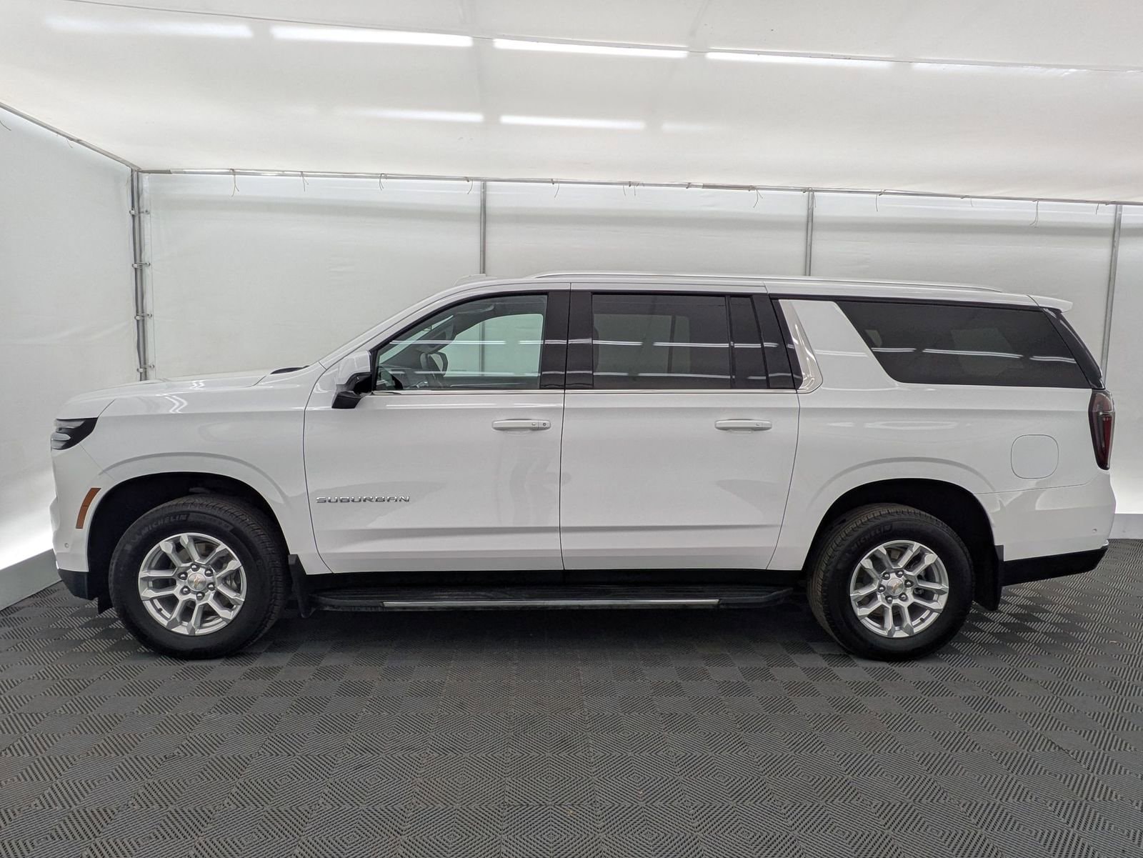 Thumbnail: 2025 Chevrolet Suburban - 2