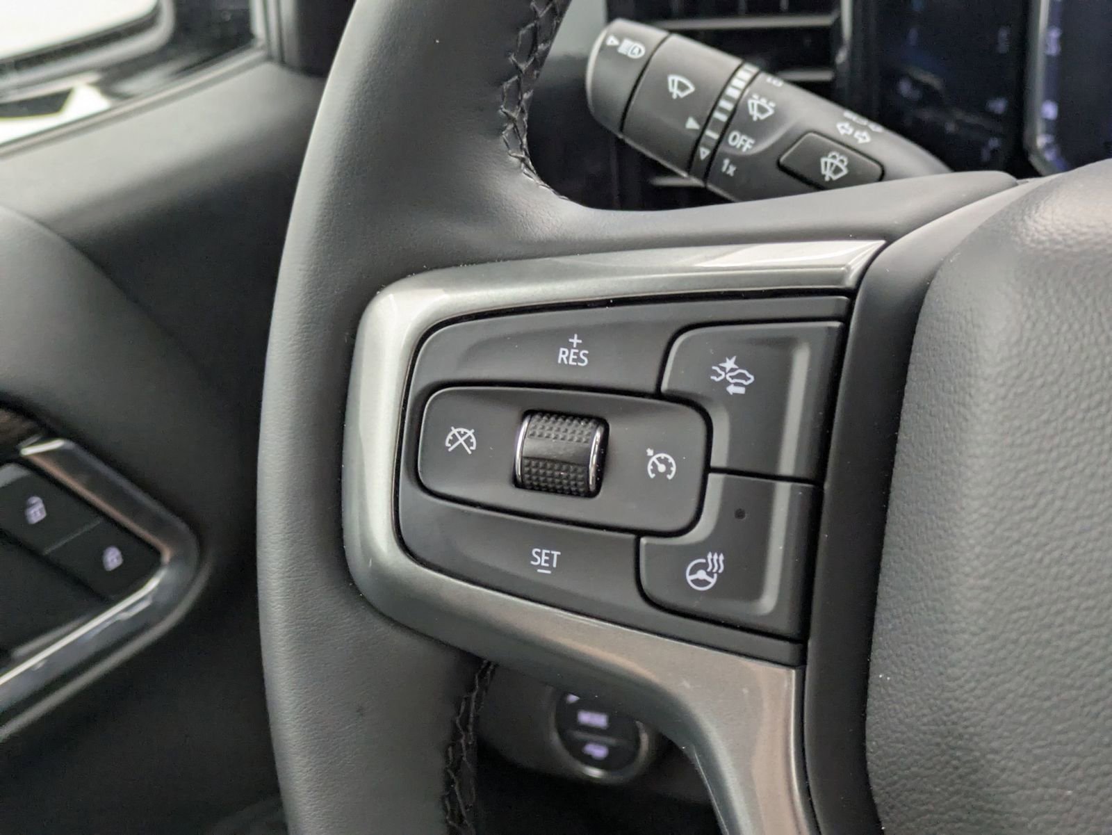 Thumbnail: 2025 Chevrolet Silverado 1500 - 26