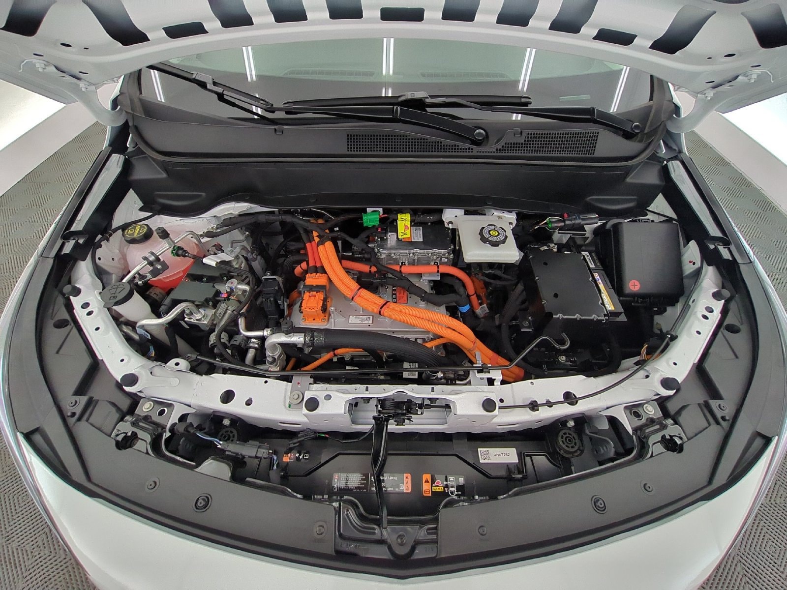 2027 Chevrolet Bolt LT - Photo 13