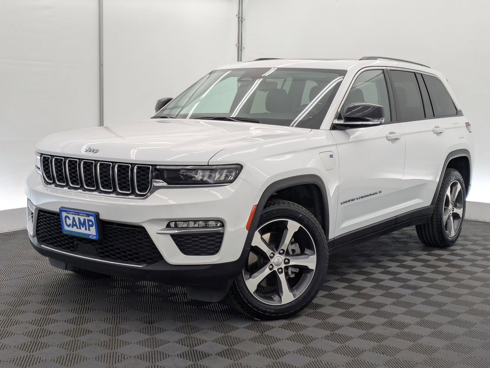 Thumbnail: 2022 Jeep Grand Cherokee - 1
