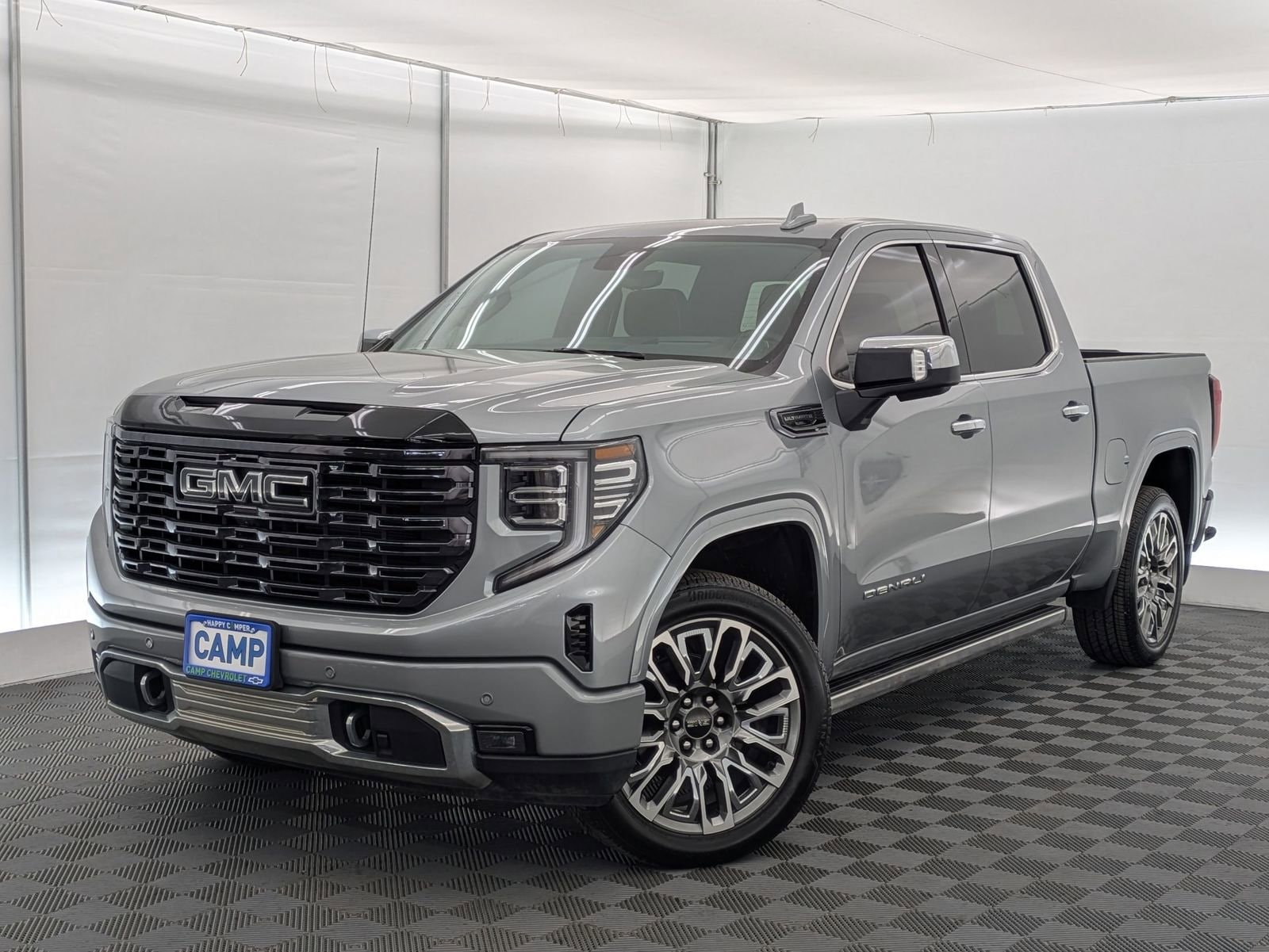 2026 GMC Sierra Denali Ultimate 4WD Crew Cab Short Box's photo