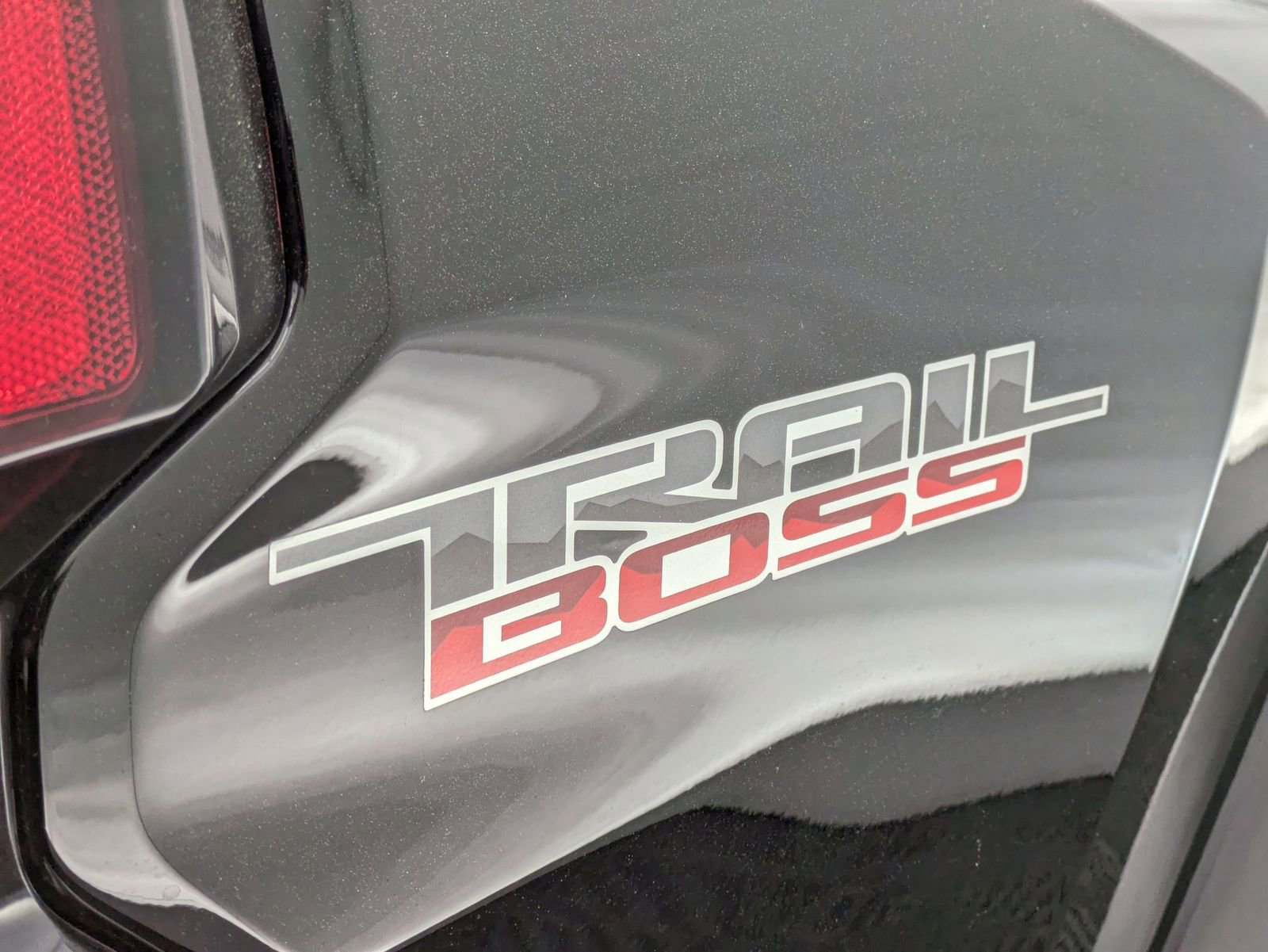 Thumbnail: 2023 Chevrolet Colorado - 13