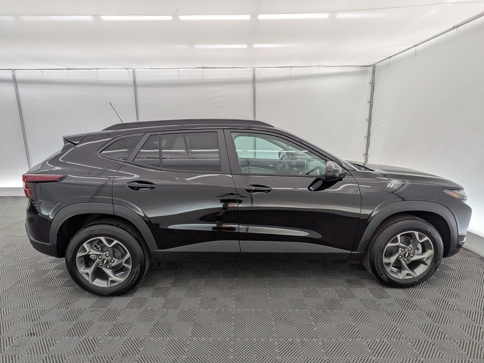 2026 Chevrolet Trax LT - Photo 7