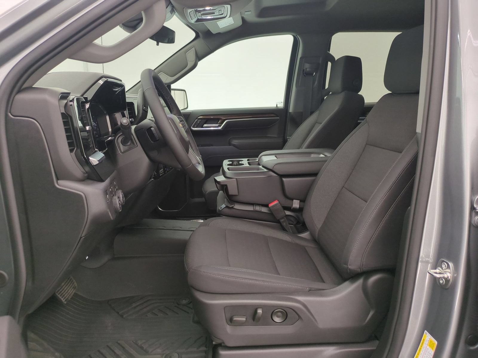 2026 Chevrolet Silverado 1500 LT - Photo 15