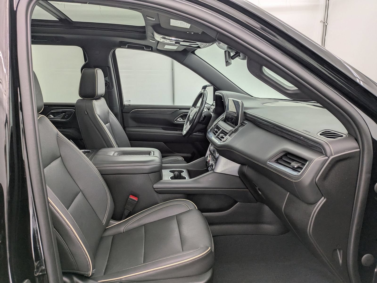 Thumbnail: 2023 GMC Yukon - 24
