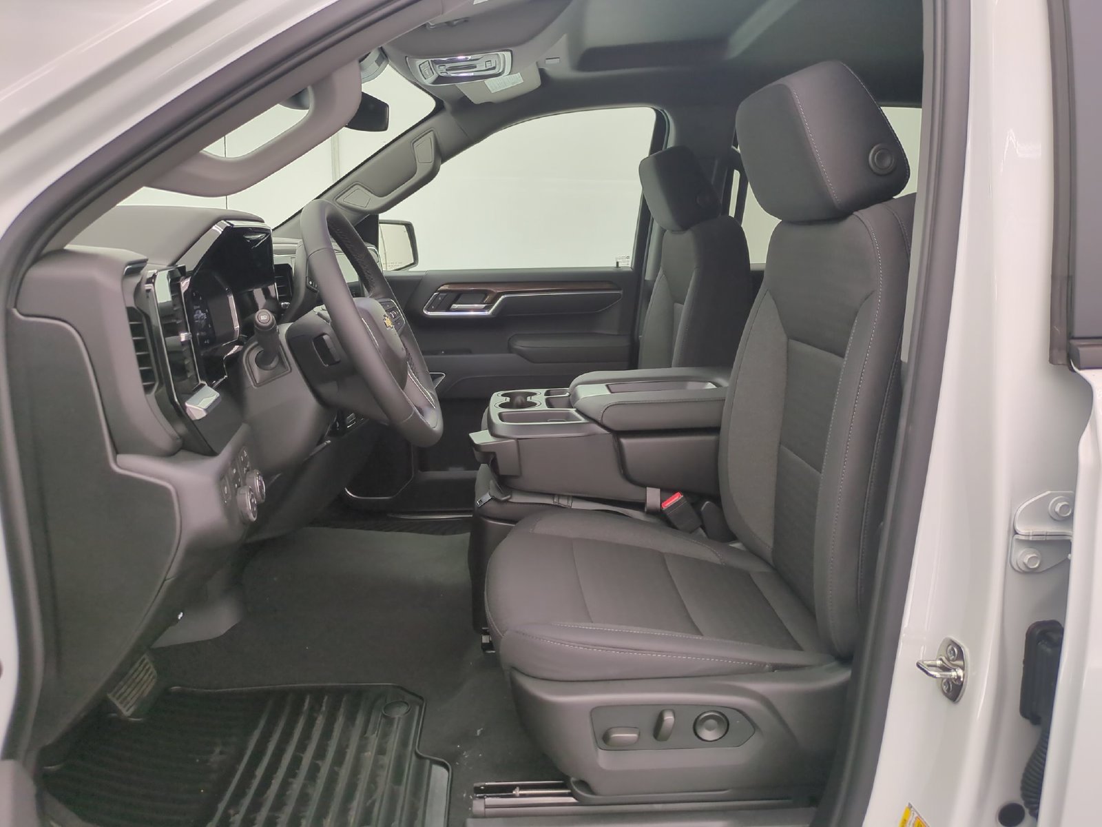 2026 Chevrolet Silverado 1500 LT - Photo 15