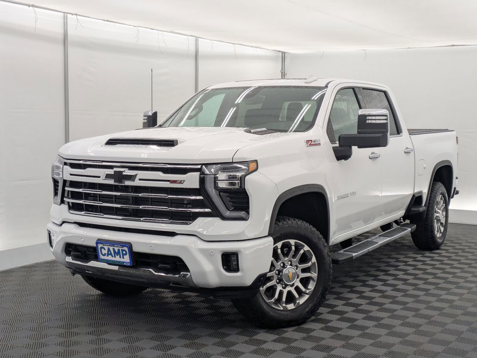 2026 Chevrolet Silverado HD LTZ 4WD Crew Cab Standard Box's photo