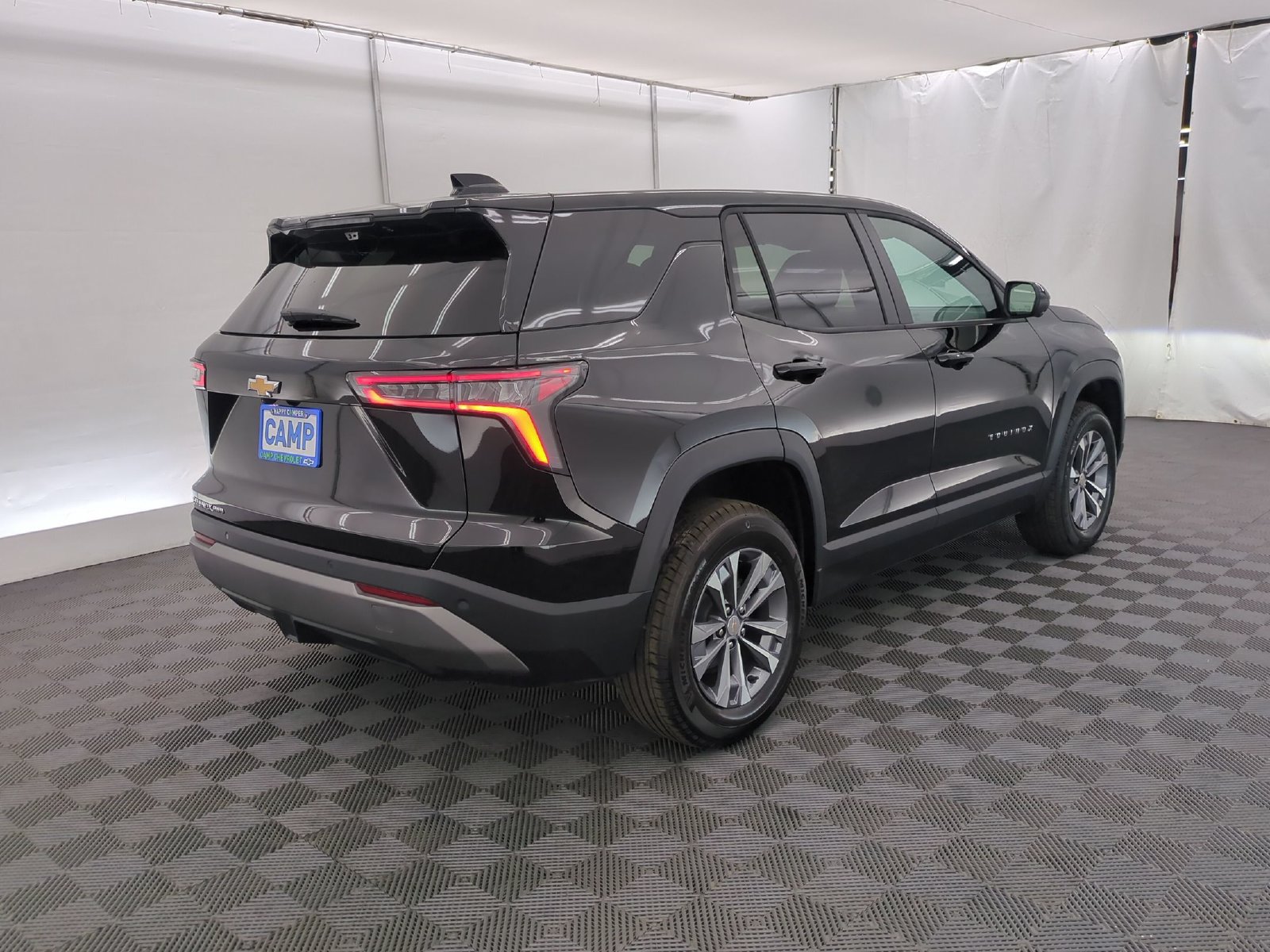2027 Chevrolet Equinox LT - Photo 6