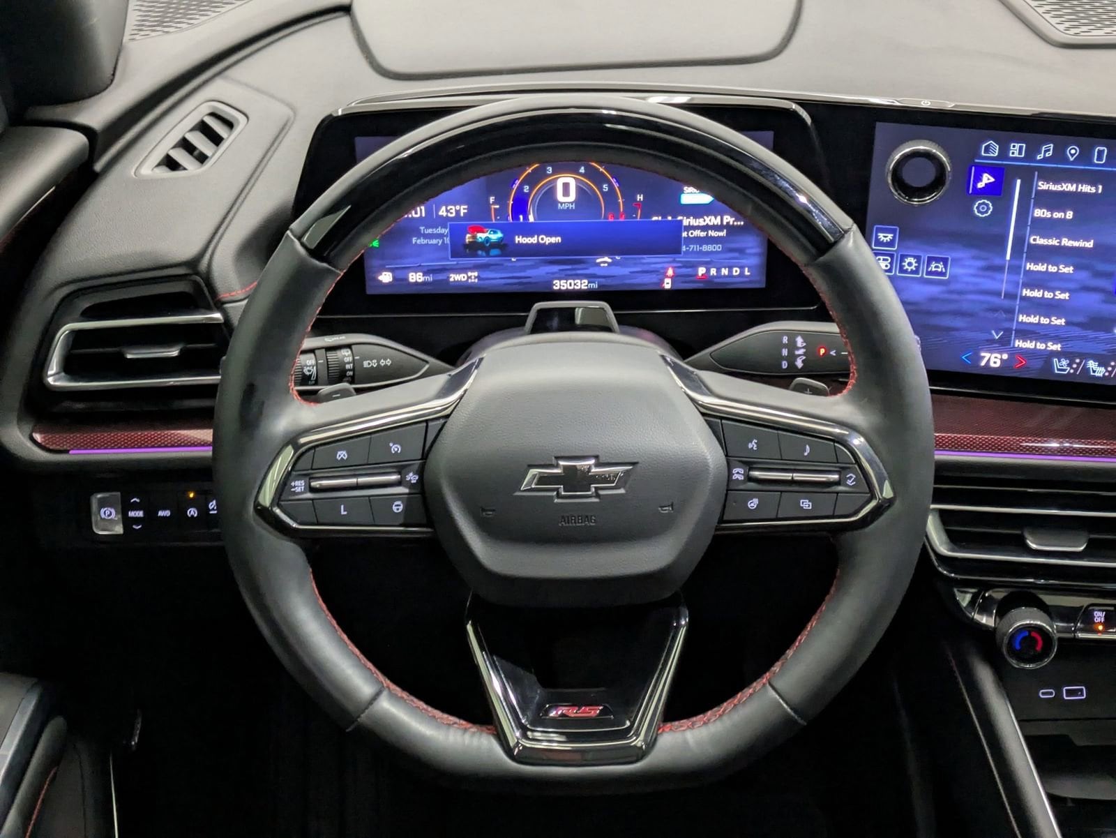 Thumbnail: 2024 Chevrolet Traverse - 24