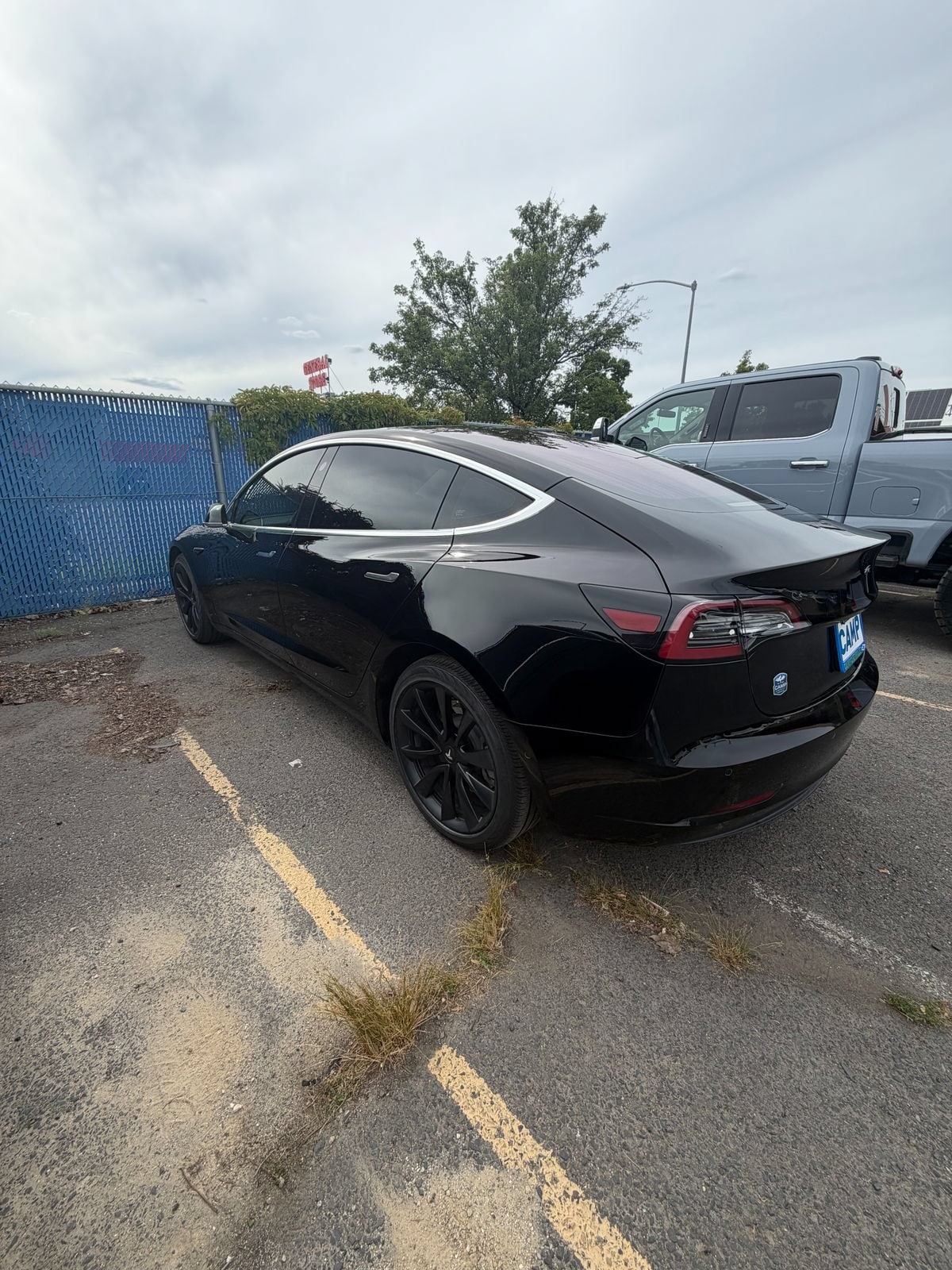 Used 2019 Tesla Model 3 Mid Range with VIN 5YJ3E1EA7KF300533 for sale in Spokane, WA