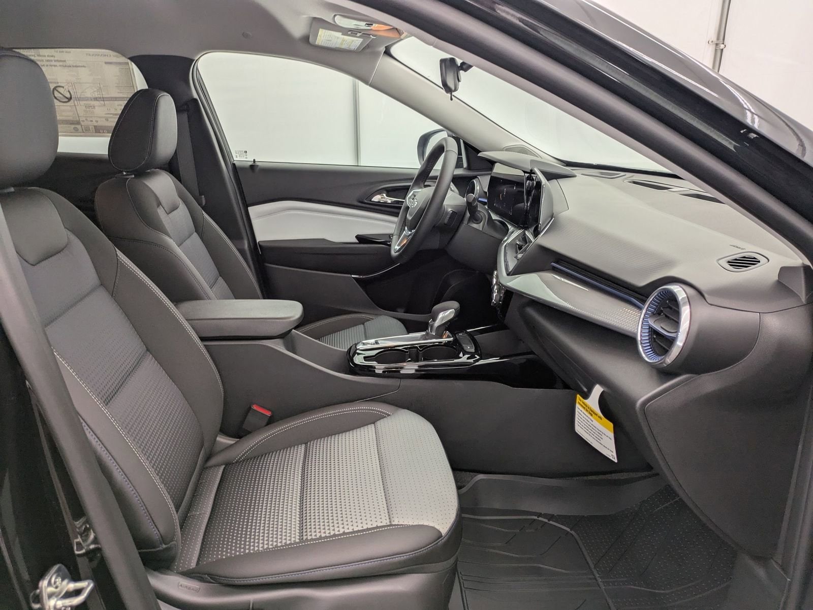 2026 Chevrolet Trax LT - Photo 22