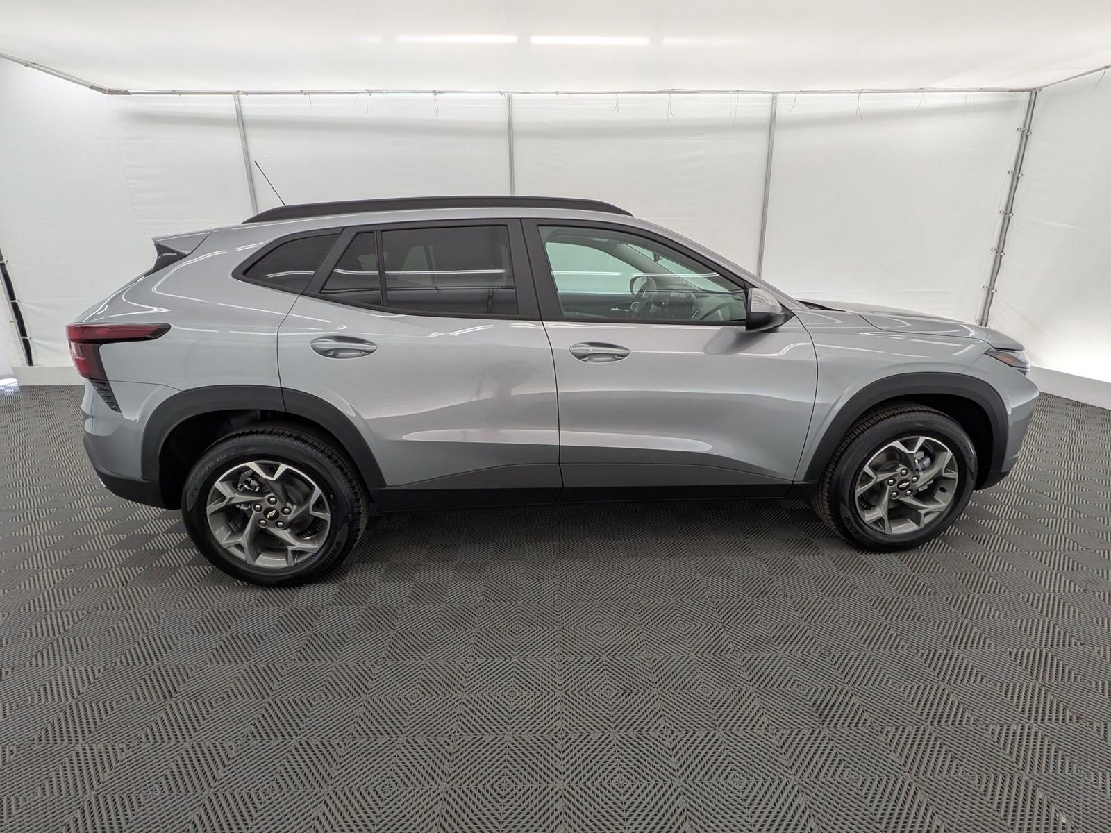 Thumbnail: 2026 Chevrolet Trax - 7