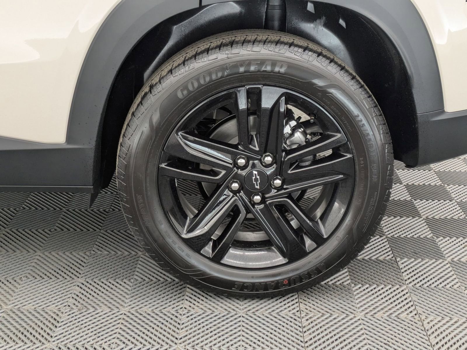 Thumbnail: 2026 Chevrolet Trax - 14
