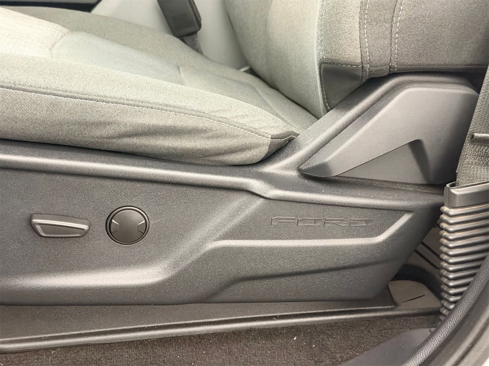 Thumbnail: 2023 Ford F-150 - 17