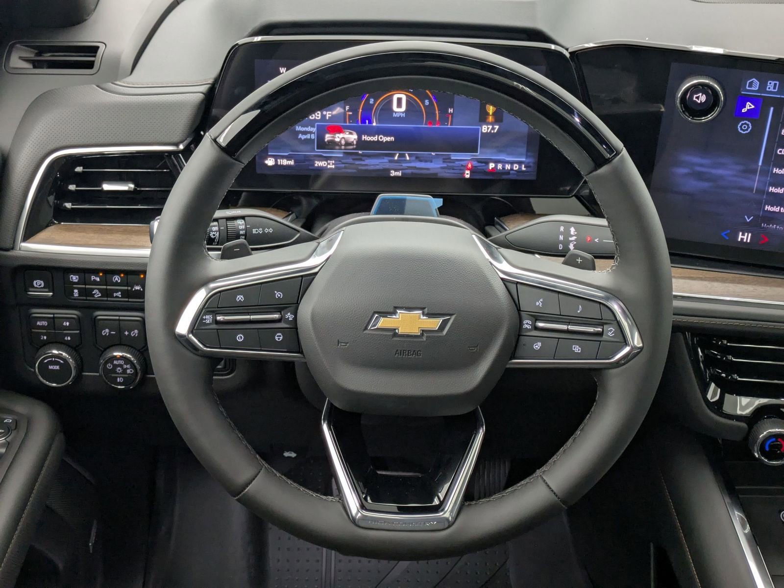 Thumbnail: 2026 Chevrolet Suburban - 24