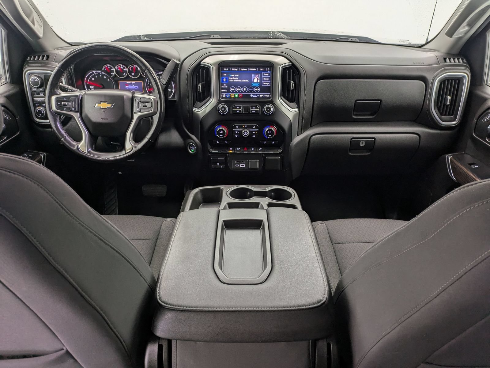 Thumbnail: 2021 Chevrolet Silverado 1500 - 17