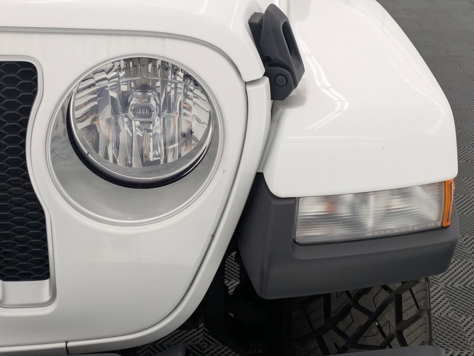 Thumbnail: 2023 Jeep Wrangler - 10