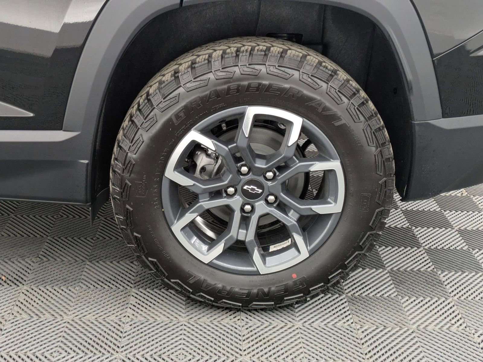 Thumbnail: 2026 Chevrolet Equinox - 14