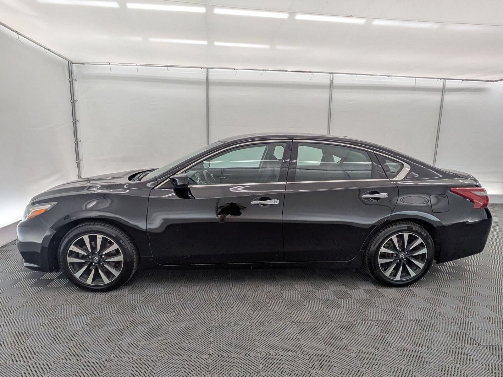 Thumbnail: 2018 Nissan Altima - 2
