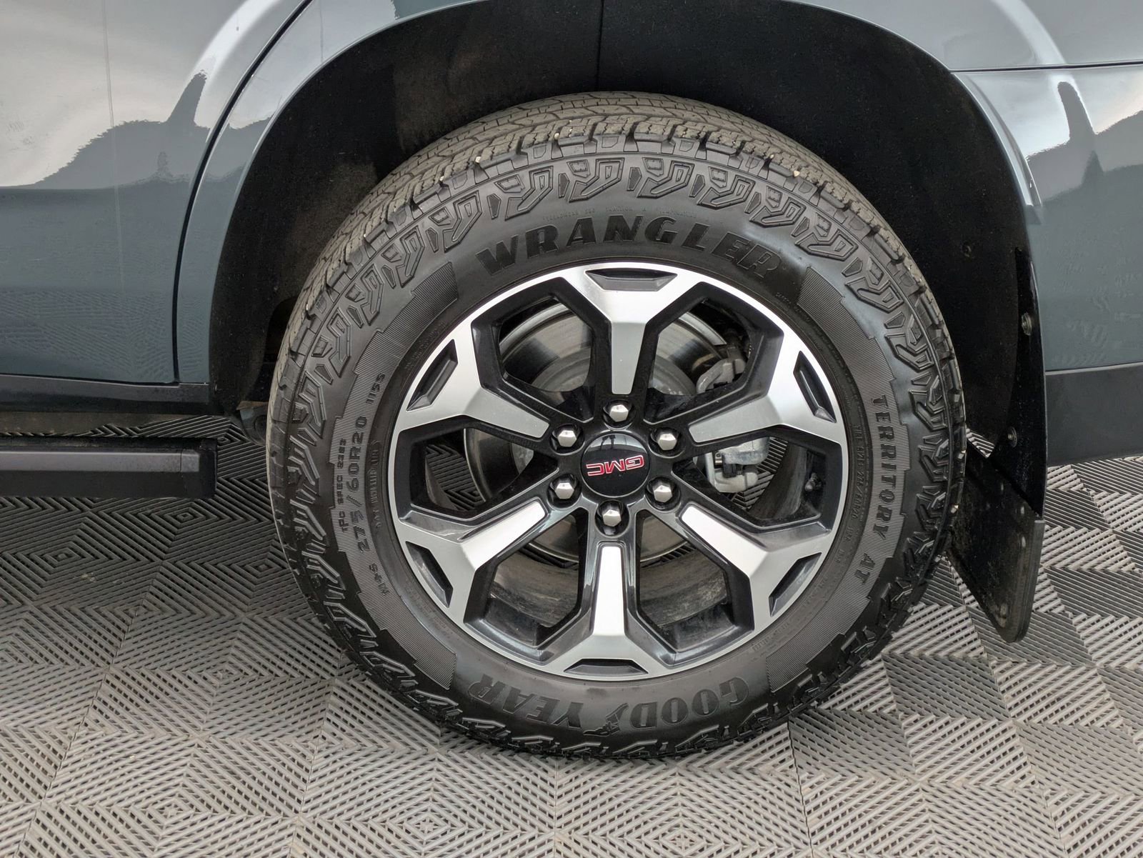 Thumbnail: 2025 GMC Yukon - 13