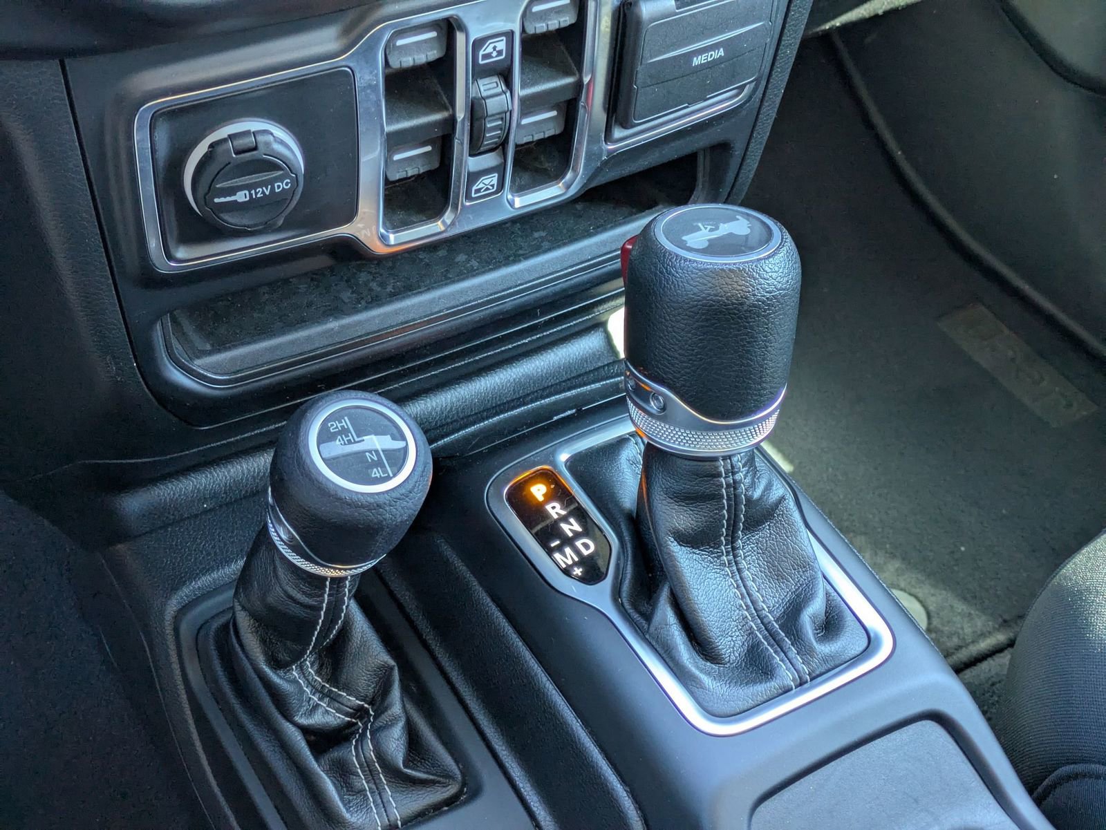 Thumbnail: 2023 Jeep Wrangler - 31