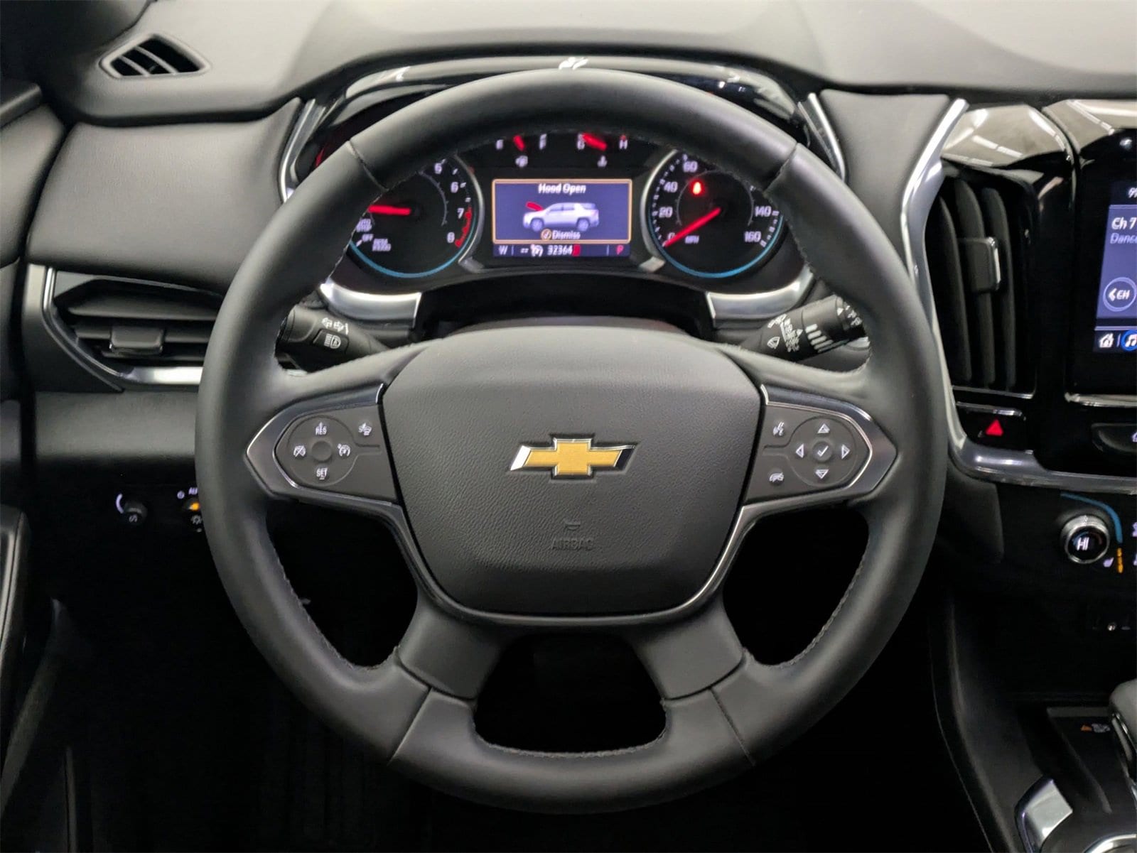 Thumbnail: 2023 Chevrolet Traverse - 23