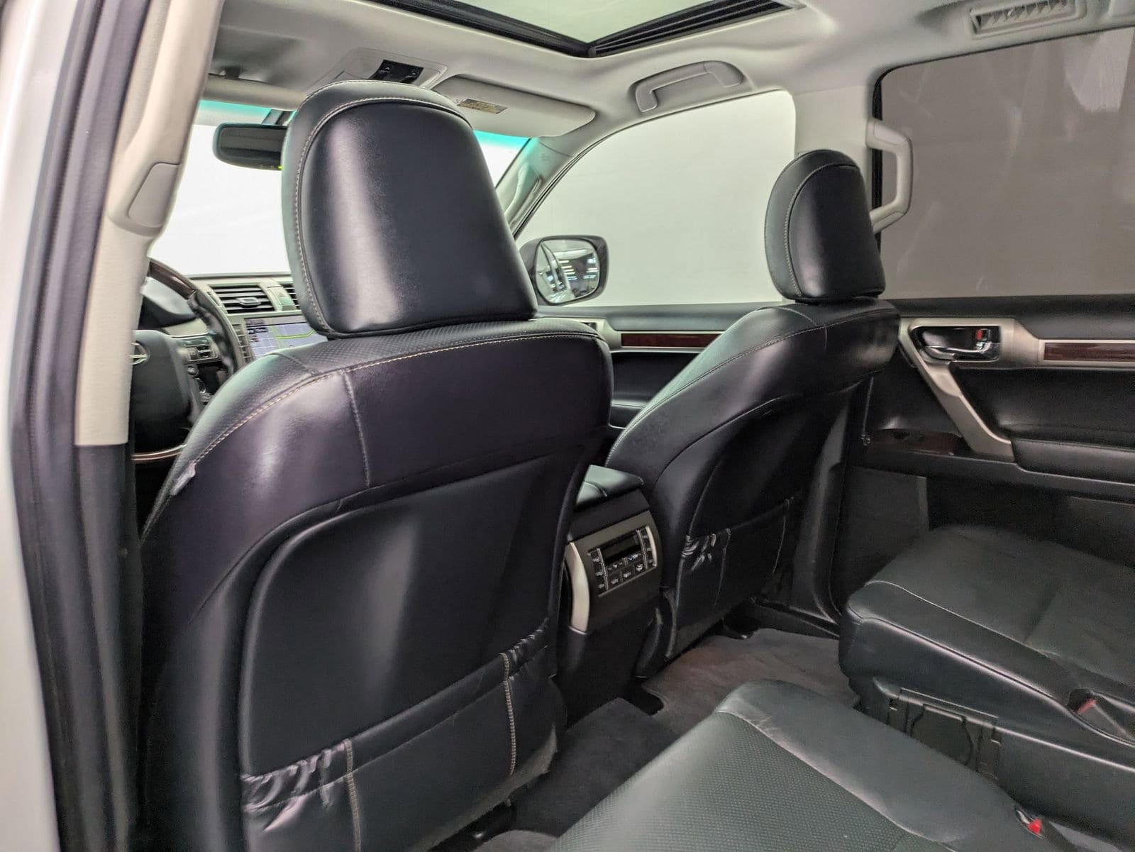 Thumbnail: 2018 Lexus GX - 18