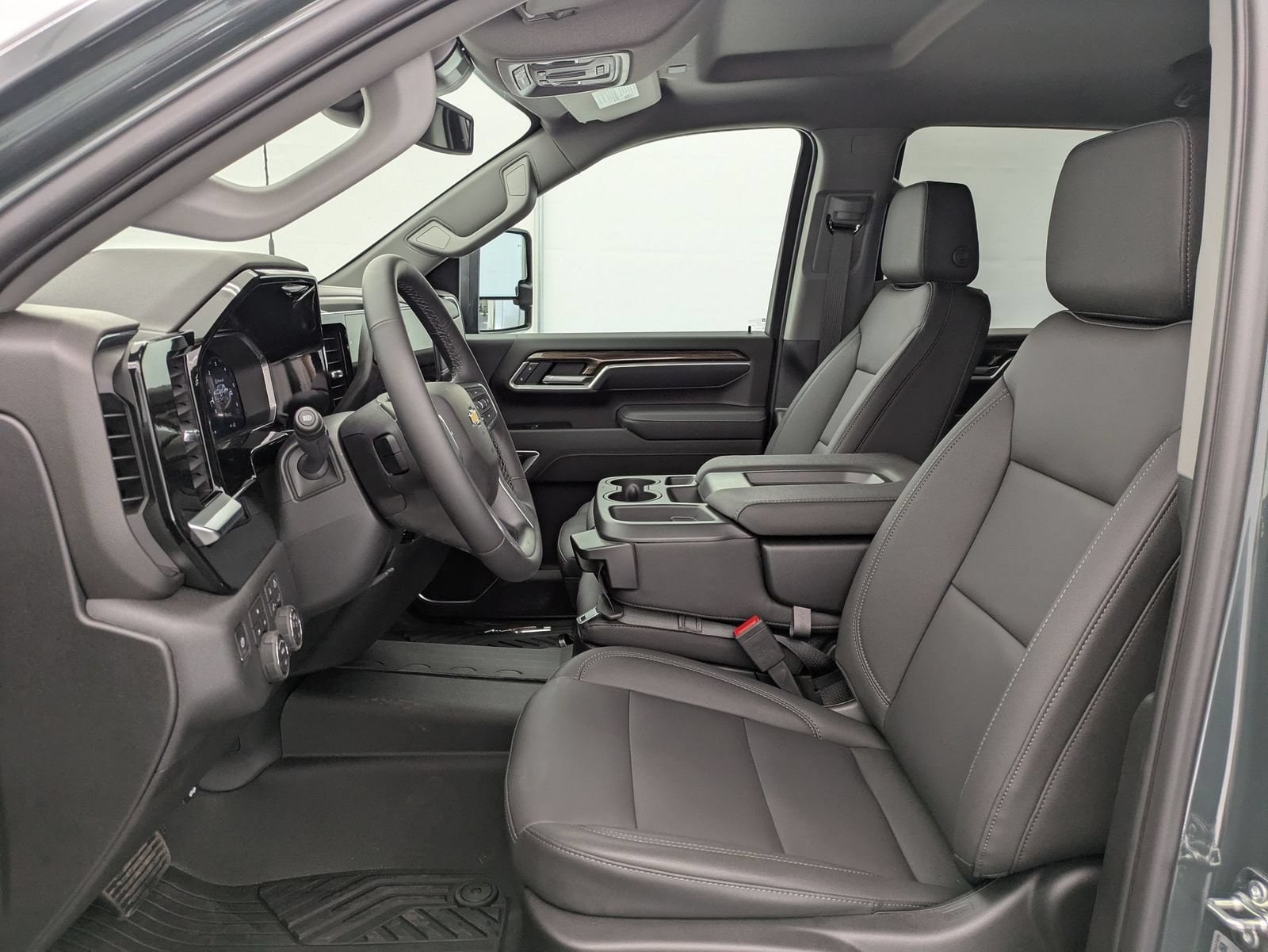 Thumbnail: 2026 Chevrolet Silverado 3500 - 20