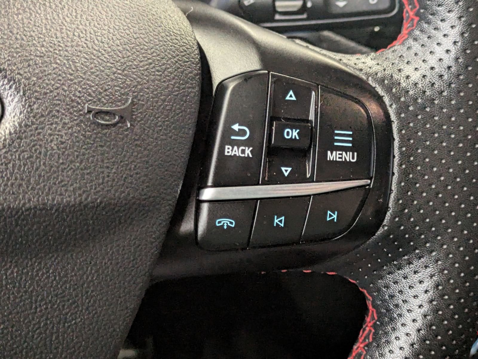 Thumbnail: 2023 Ford Escape - 24