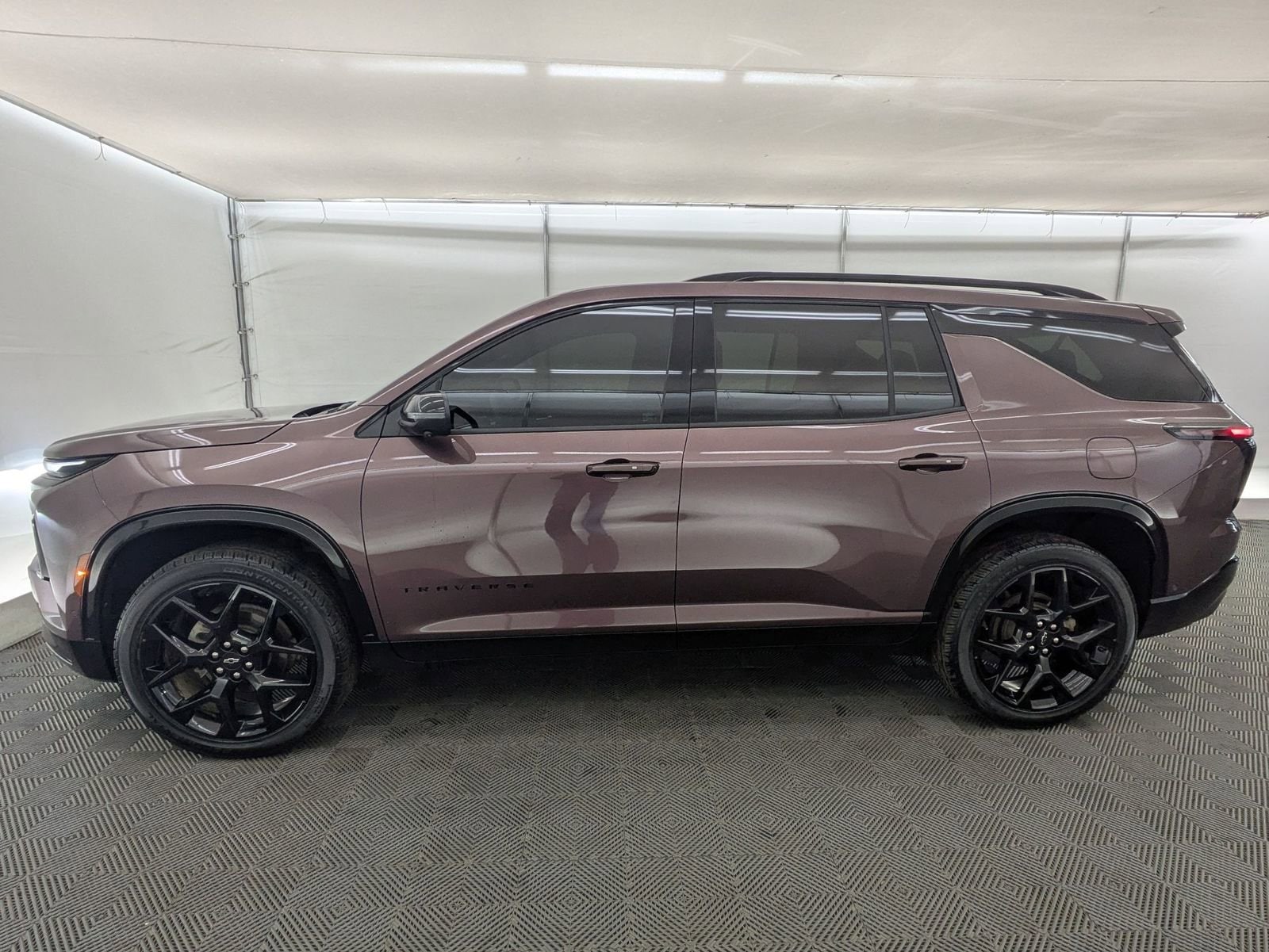 Thumbnail: 2024 Chevrolet Traverse - 3