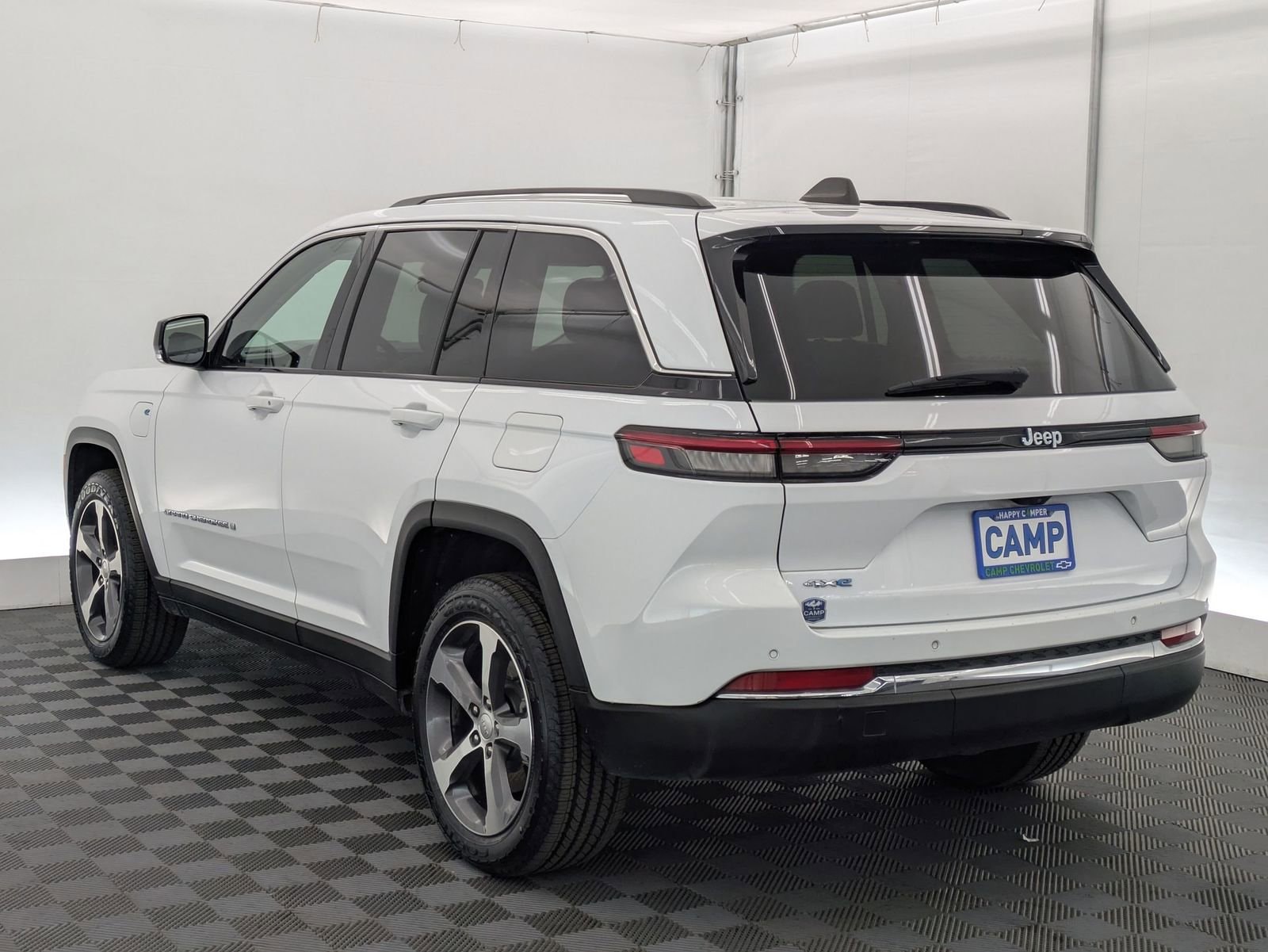 Thumbnail: 2022 Jeep Grand Cherokee - 4