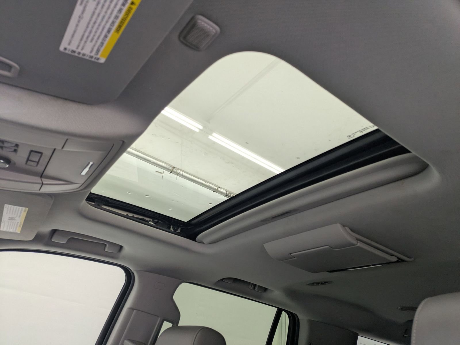 Thumbnail: 2015 Chevrolet Tahoe - 20